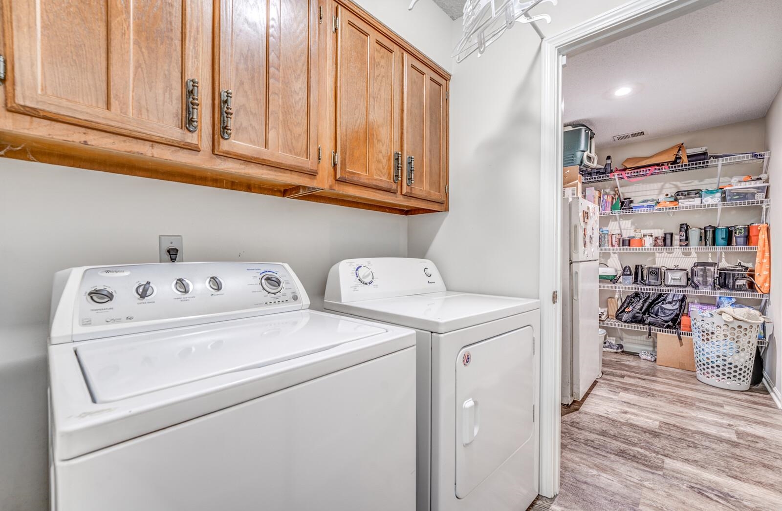 3769 OAK FOREST DR