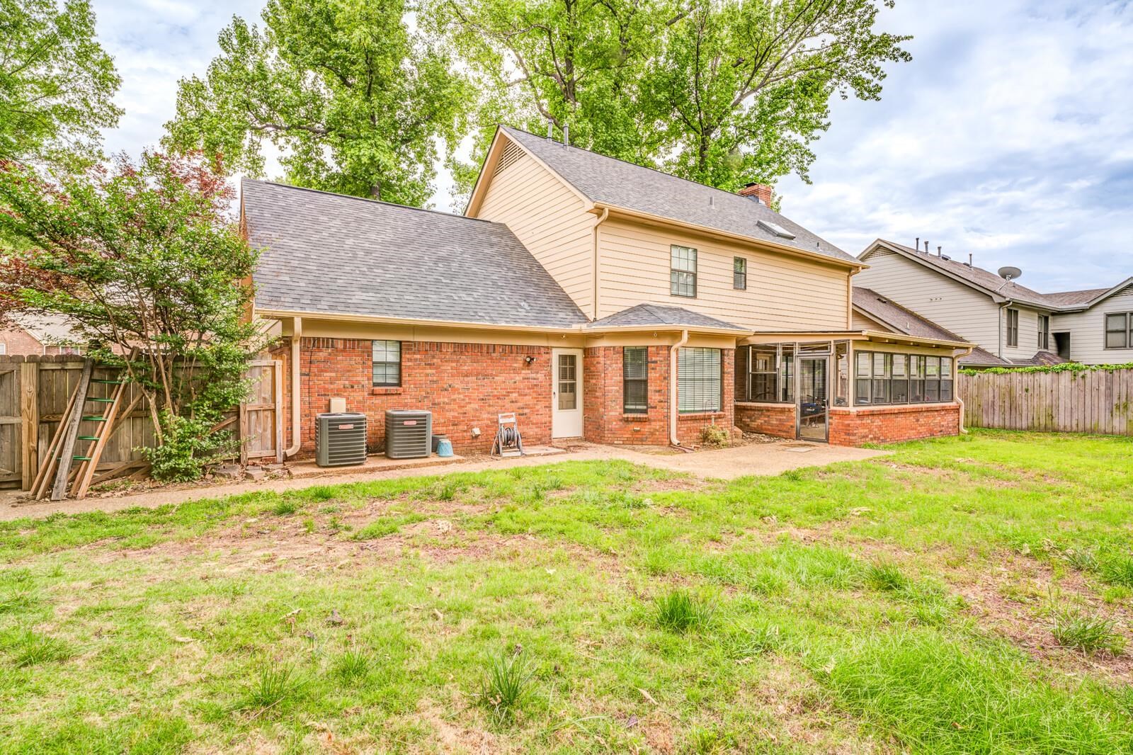 3769 OAK FOREST DR