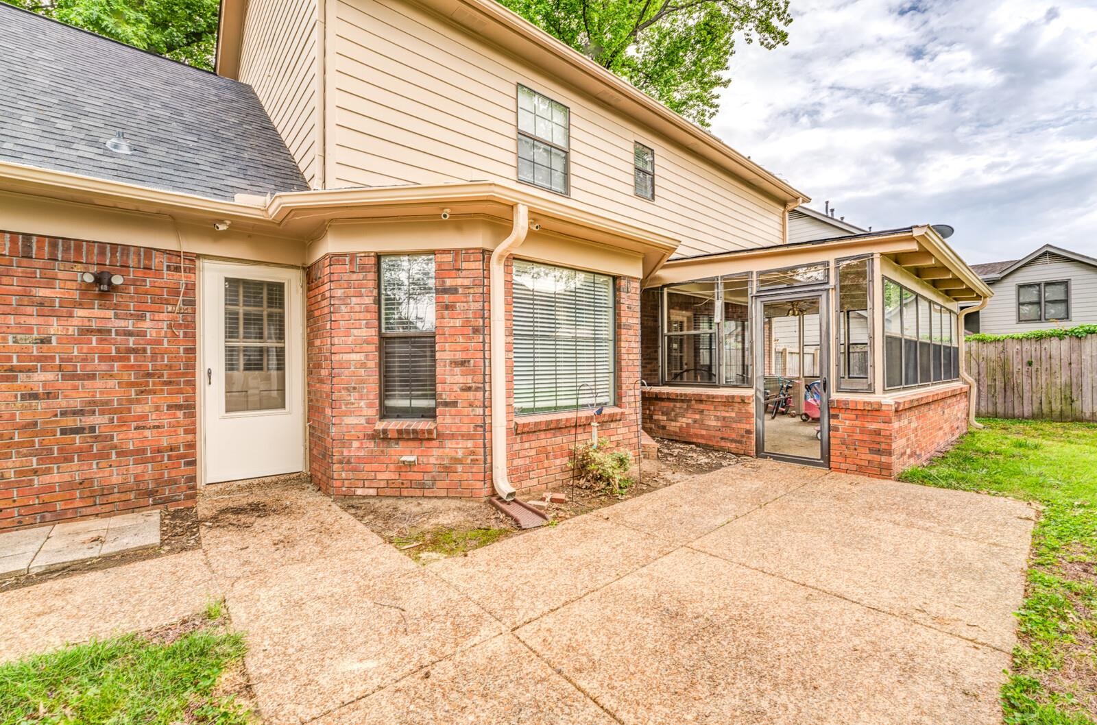 3769 OAK FOREST DR