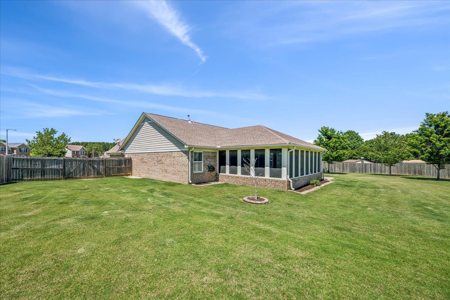 5097 CREST CV