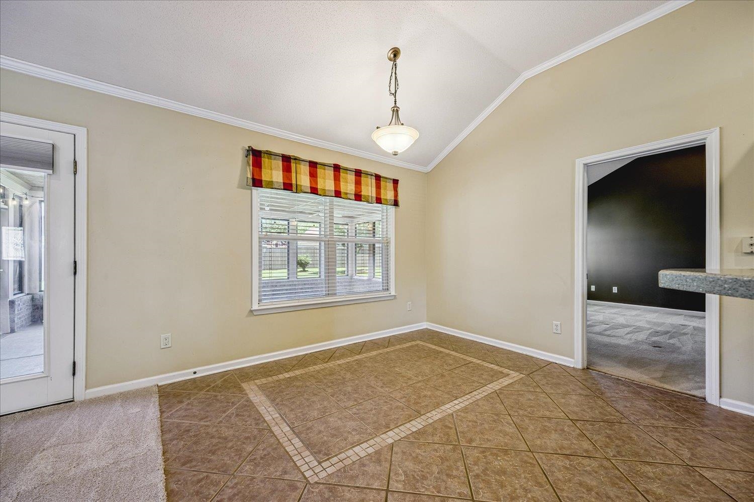 5097 CREST CV