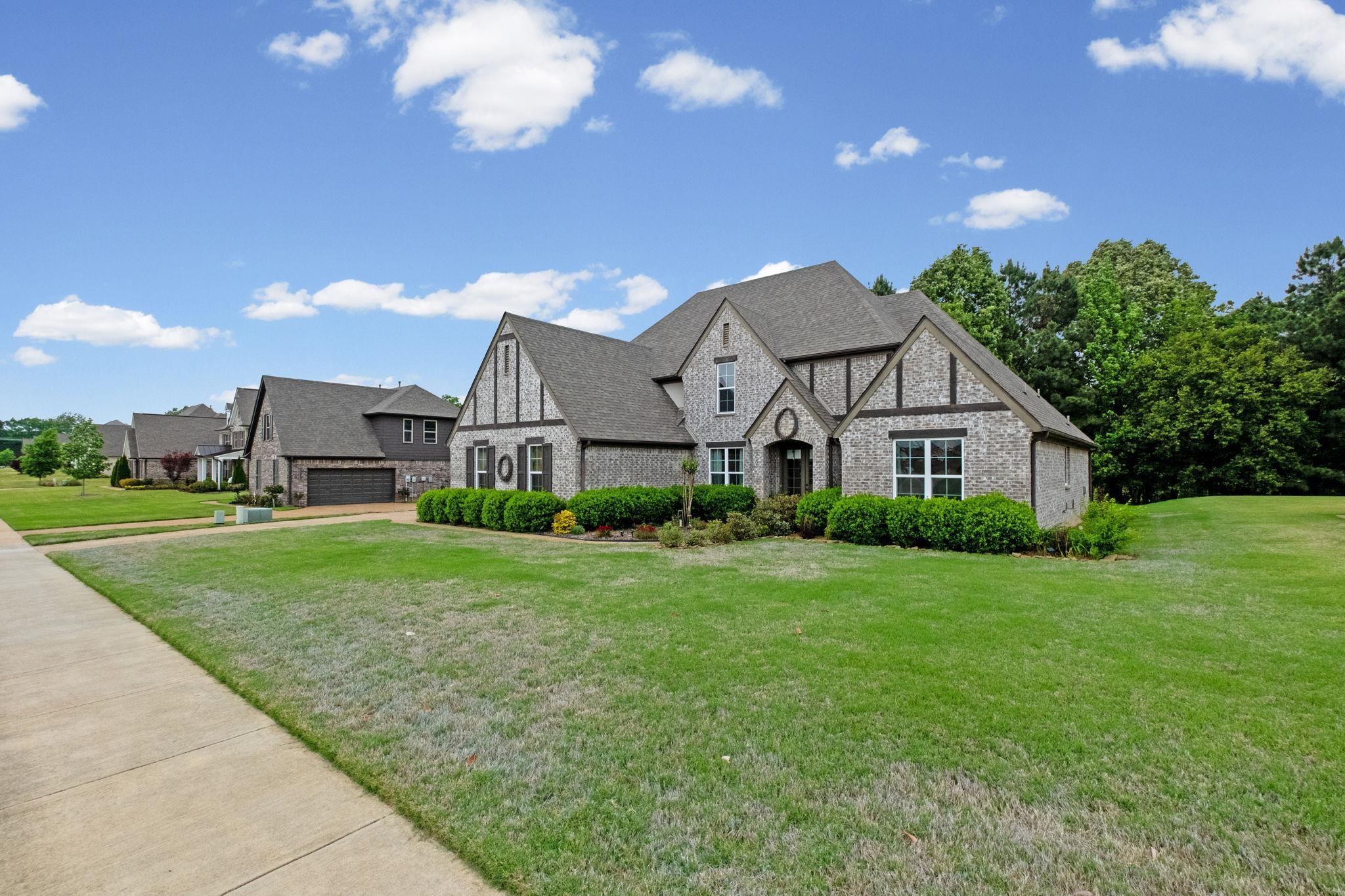 14685 SAINT CHARLES DR