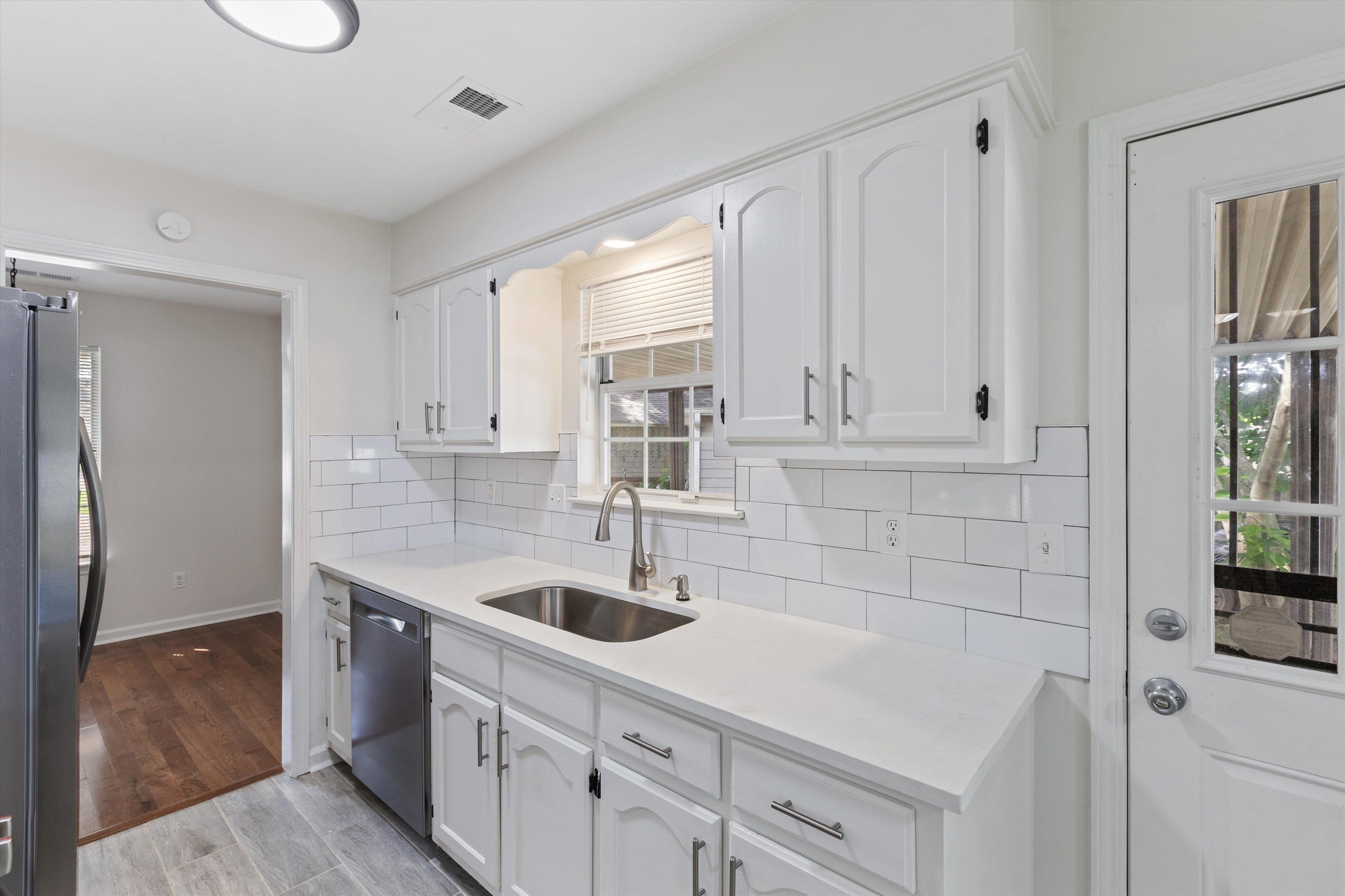 6025 CLOVERLAND CV