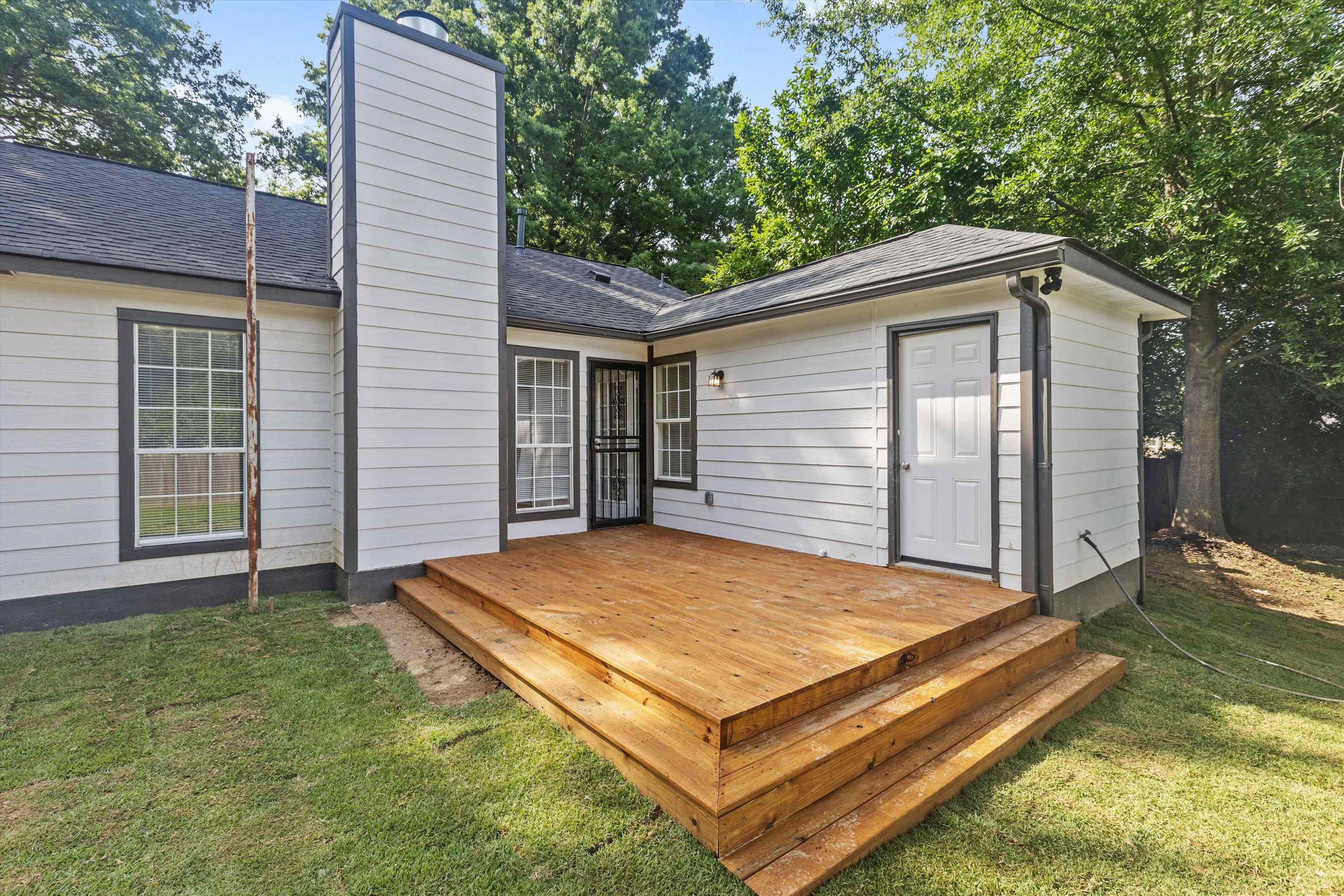 6025 CLOVERLAND CV