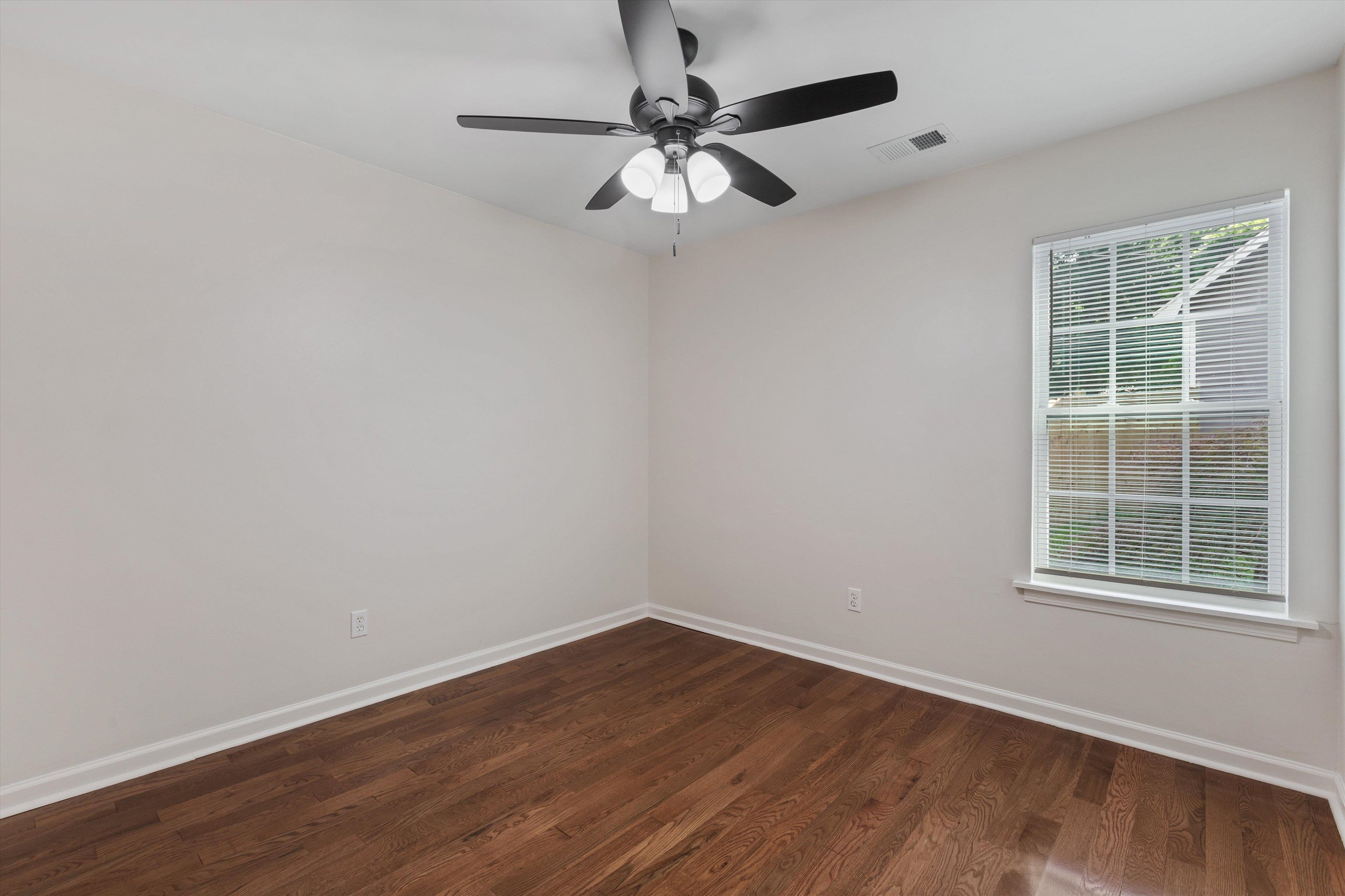 6025 CLOVERLAND CV