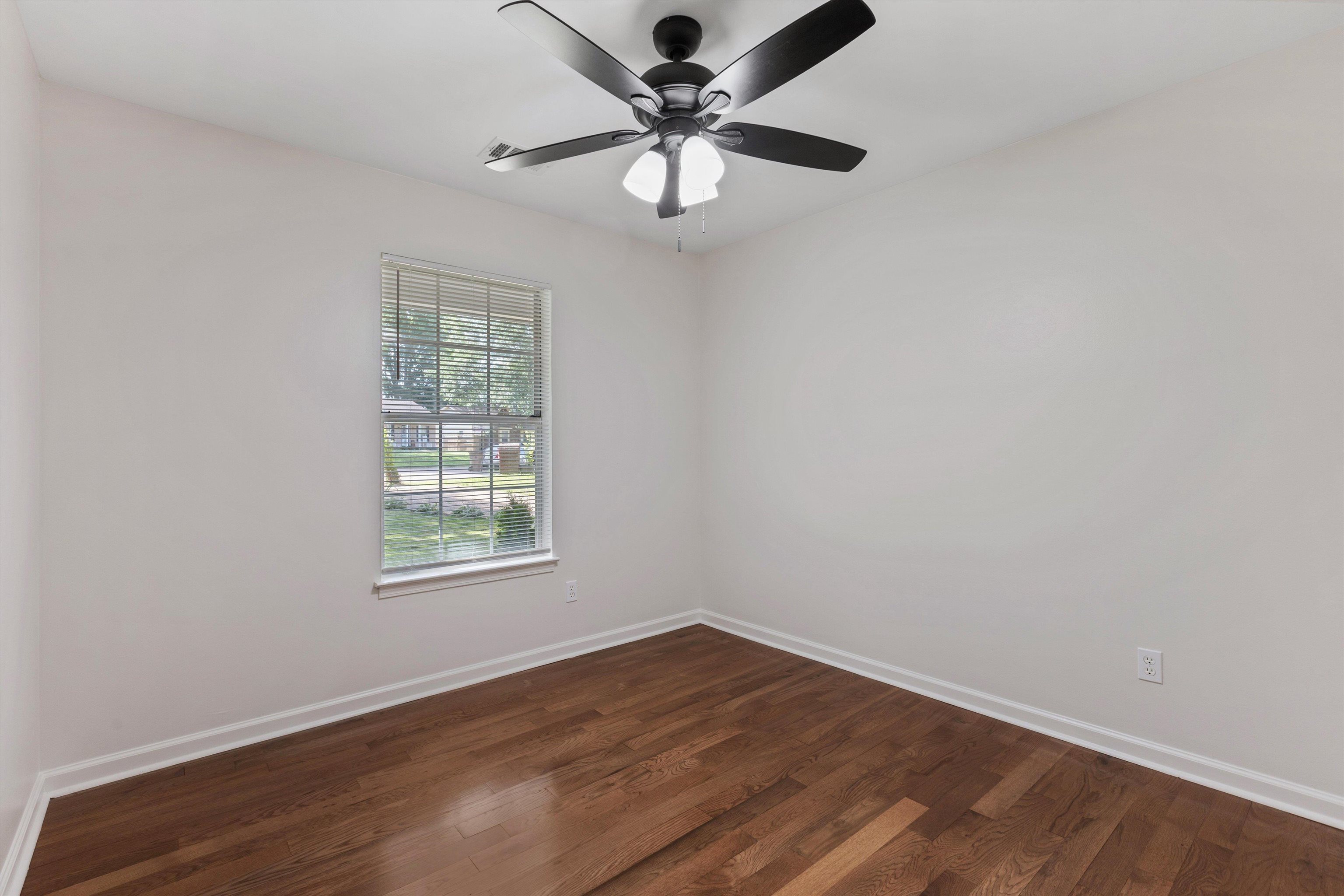 6025 CLOVERLAND CV