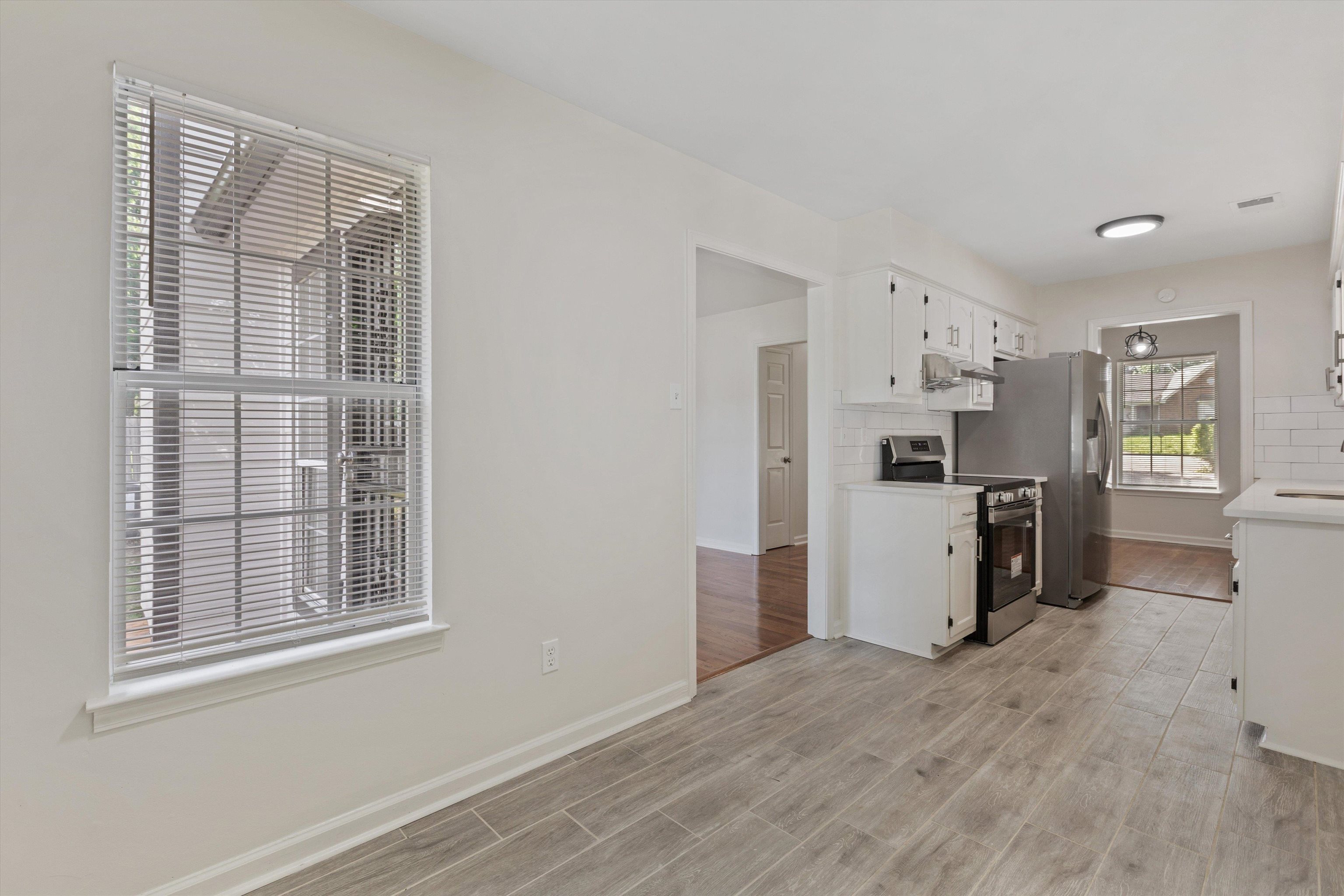6025 CLOVERLAND CV
