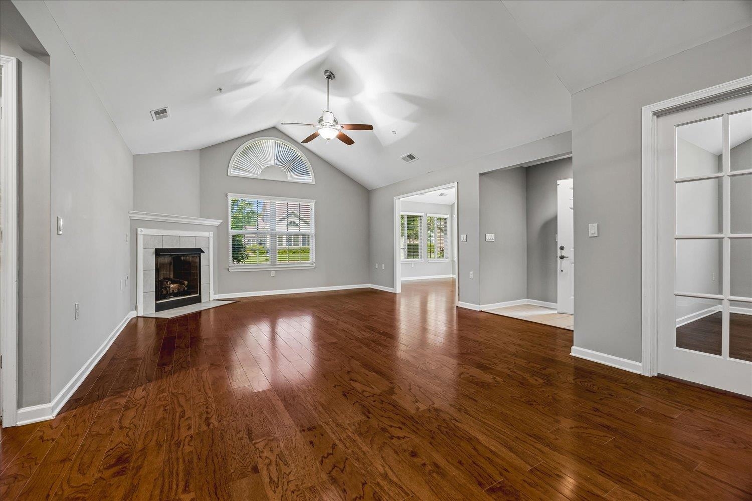 1616 W SOUTHFIELD CIR