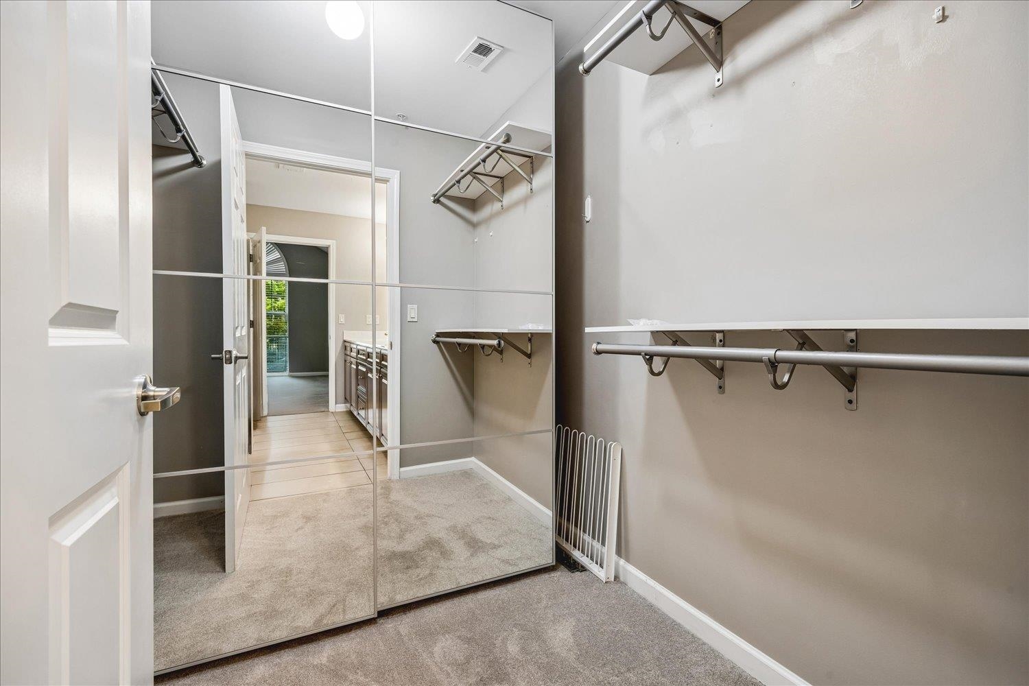 1616 W SOUTHFIELD CIR