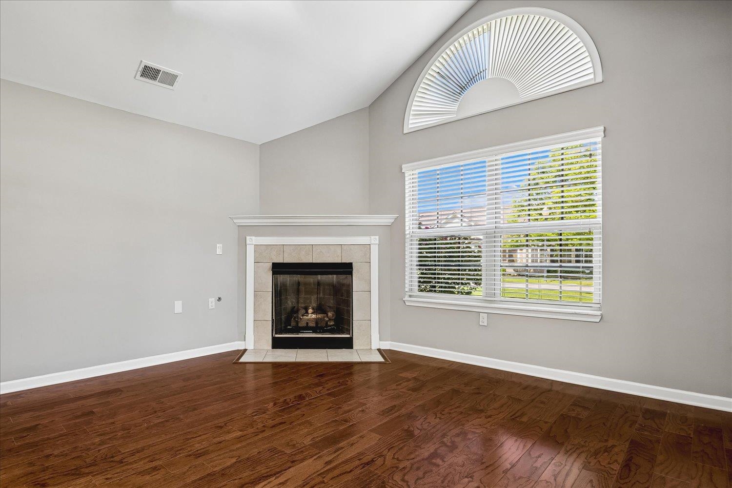 1616 W SOUTHFIELD CIR