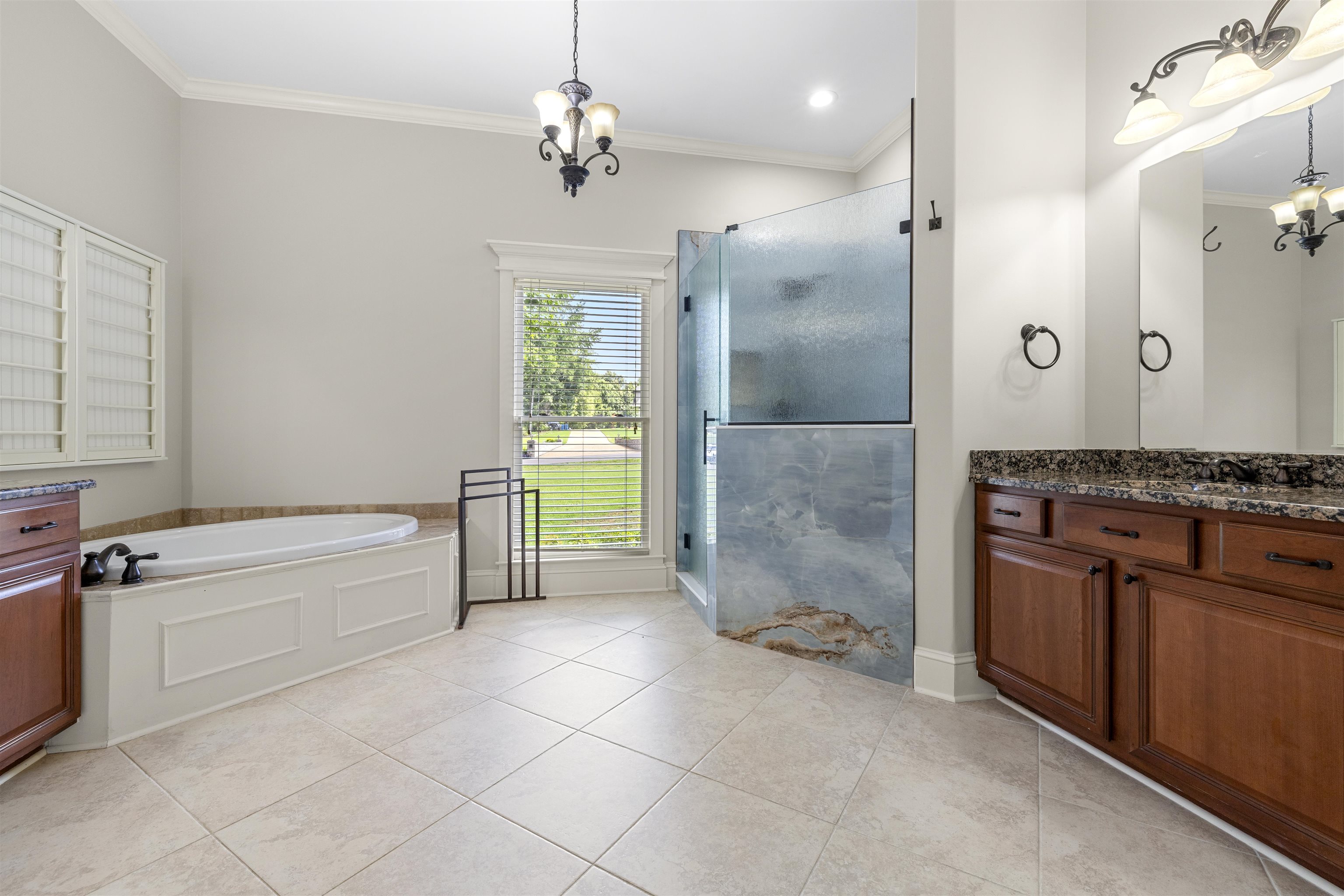 11119 SILSBE LN