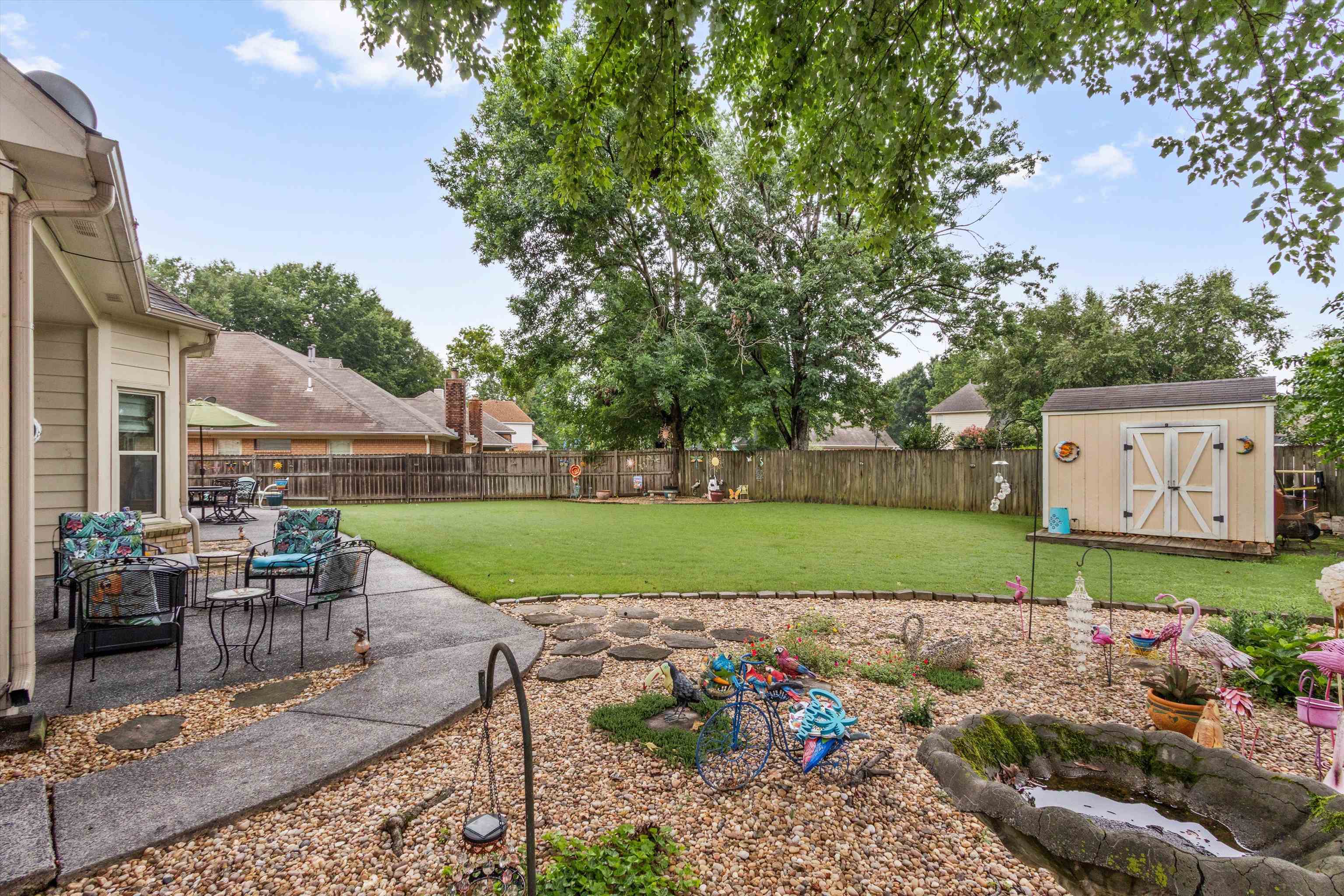 8392 KINGS TRAIL CV