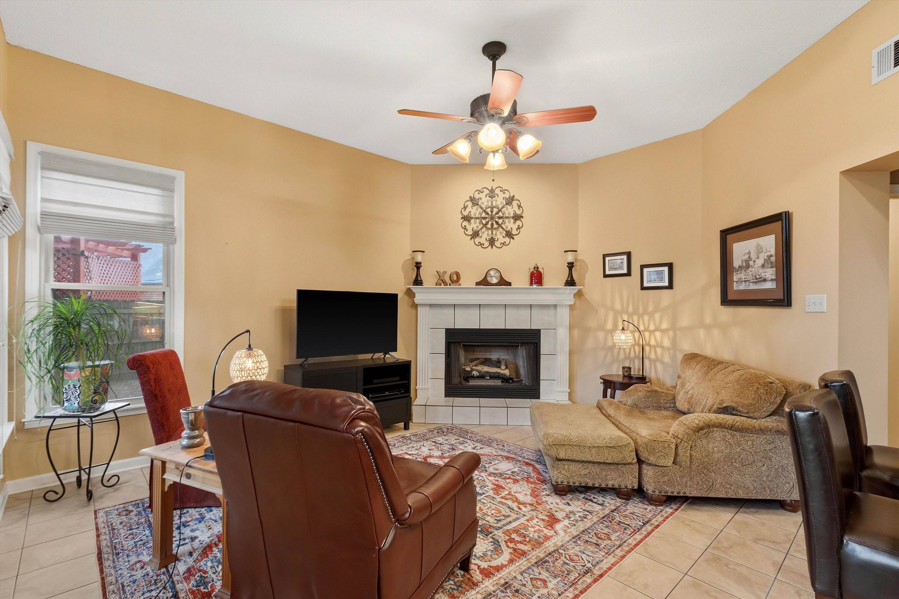 8392 KINGS TRAIL CV