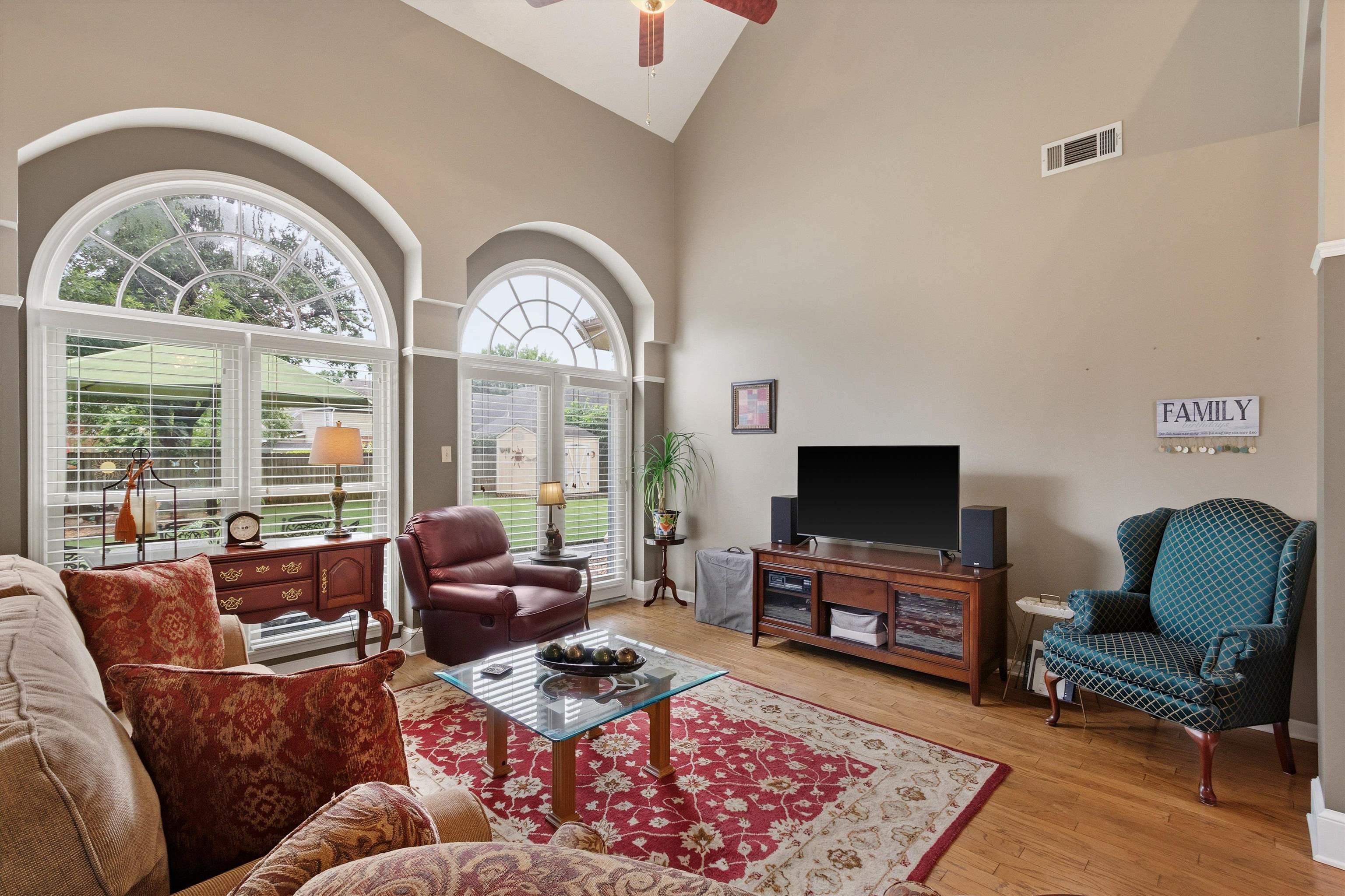 8392 KINGS TRAIL CV