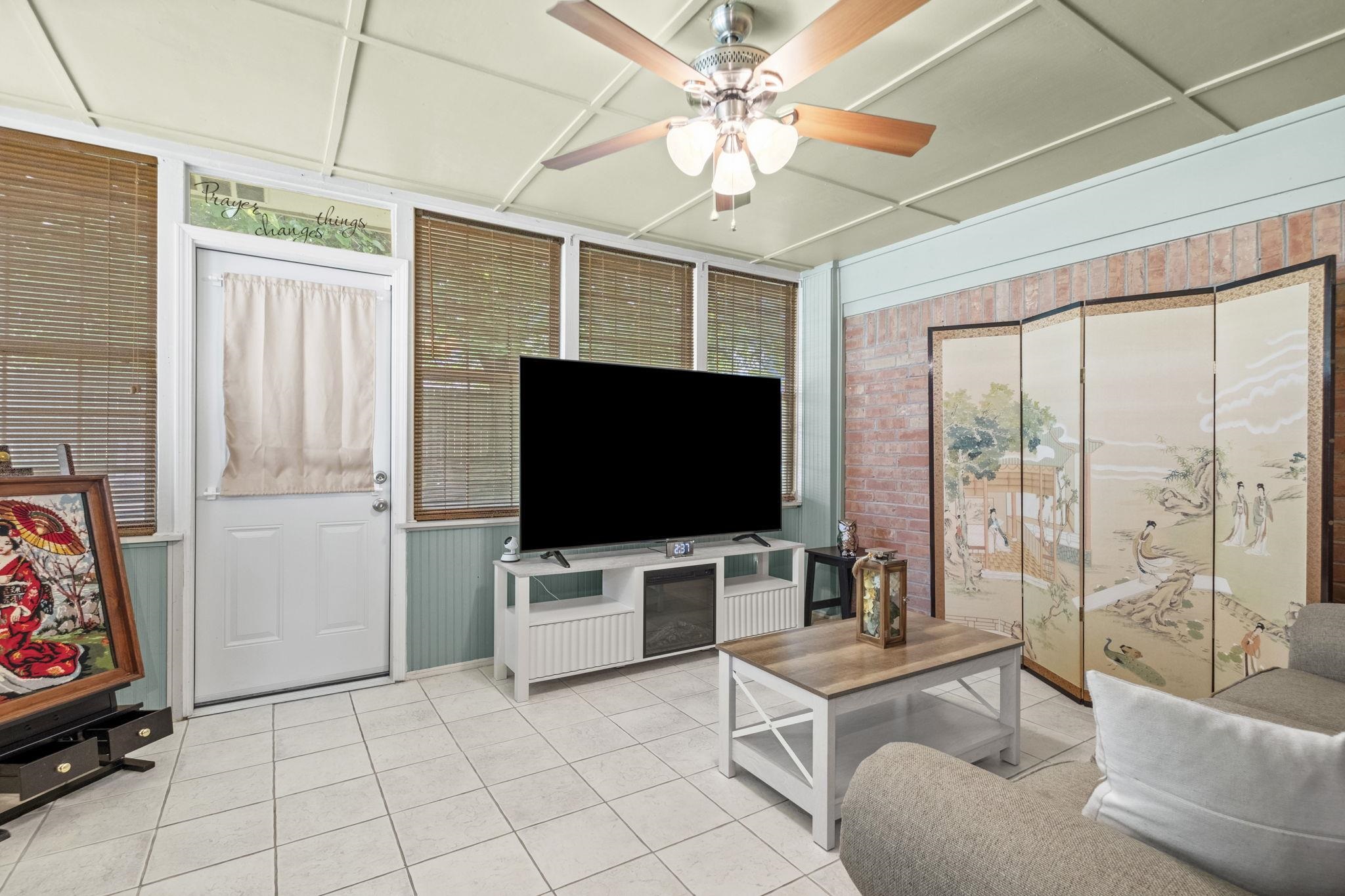 8251 RIVER CREEK CV