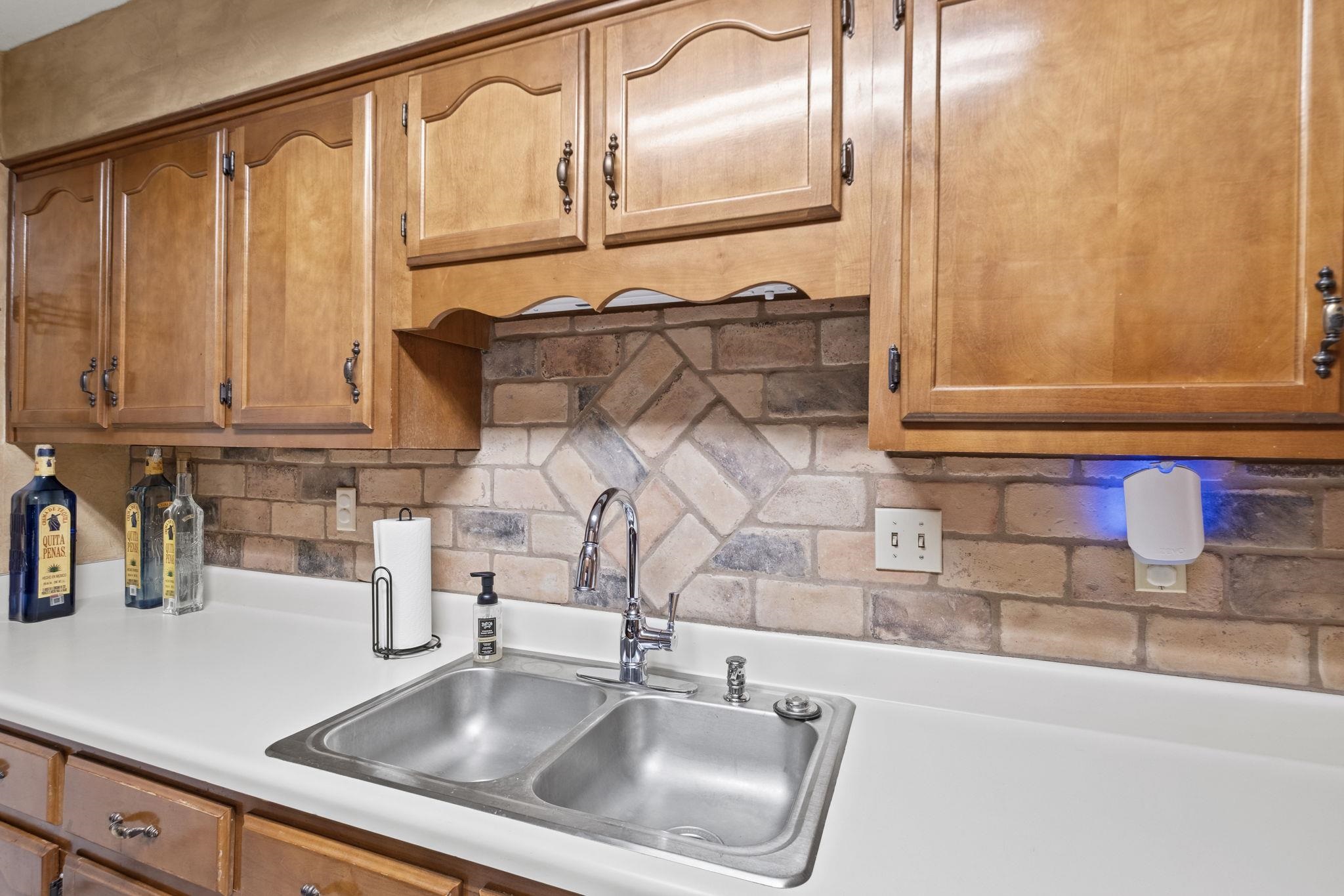 8251 RIVER CREEK CV