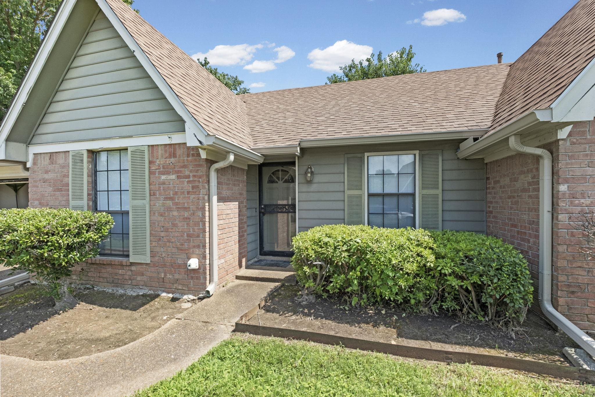 8251 RIVER CREEK CV