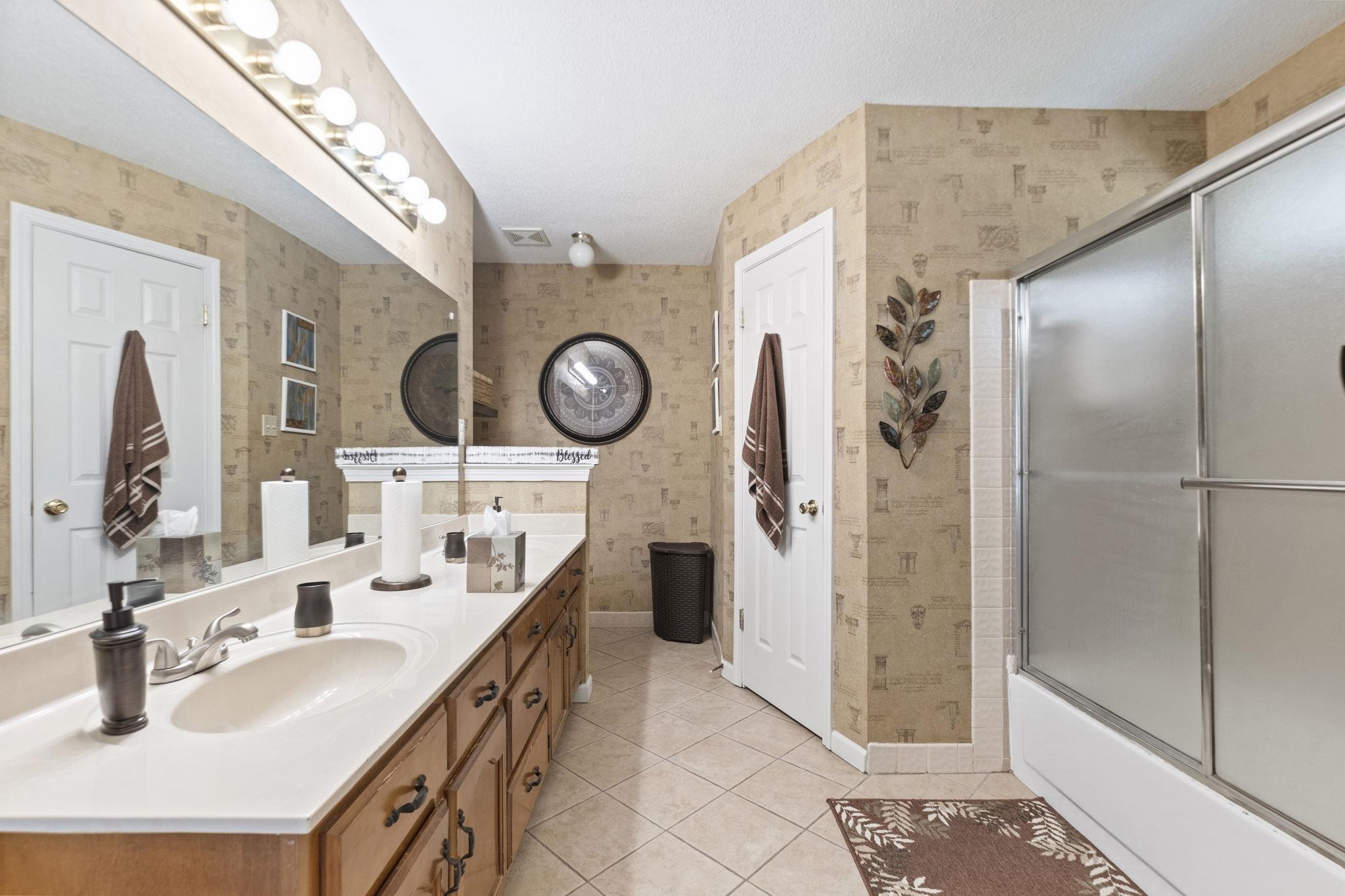 8251 RIVER CREEK CV