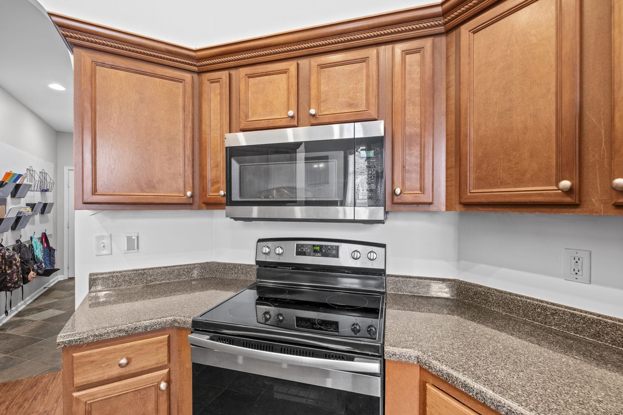 8224 BLUE LAGOON DR