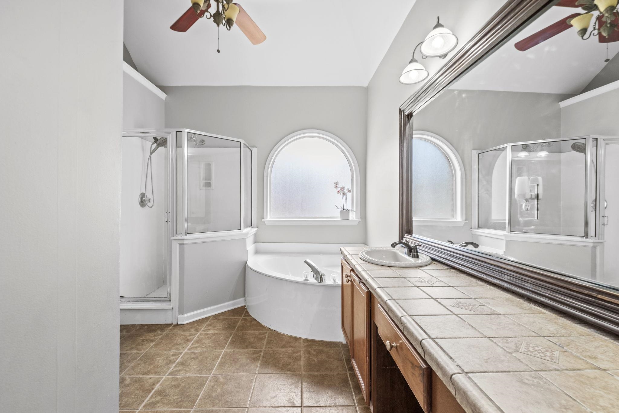 8224 BLUE LAGOON DR