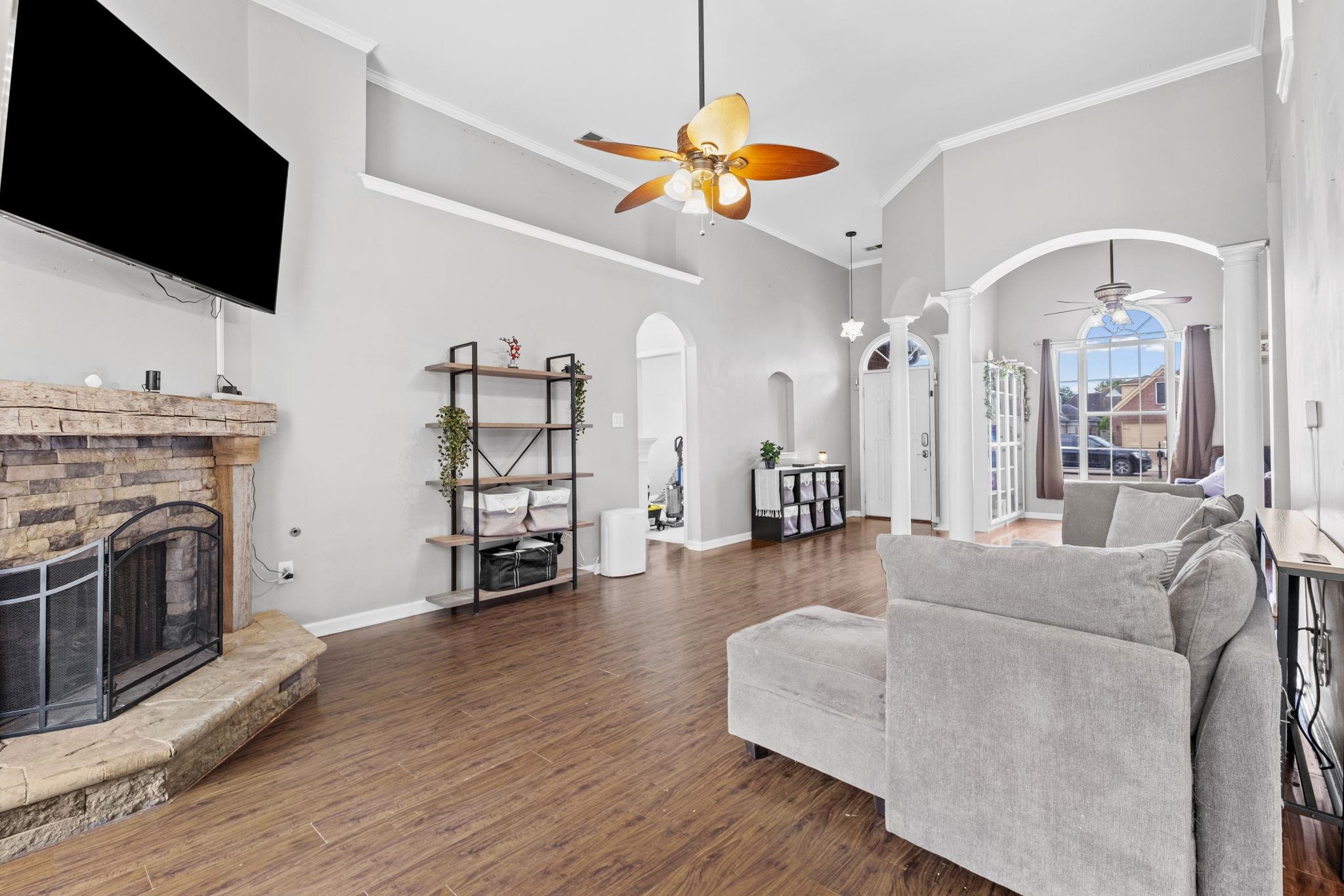 8224 BLUE LAGOON DR