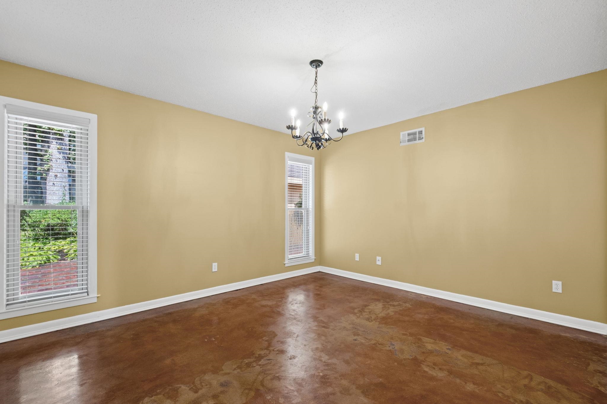 2174 MONTEGO DR