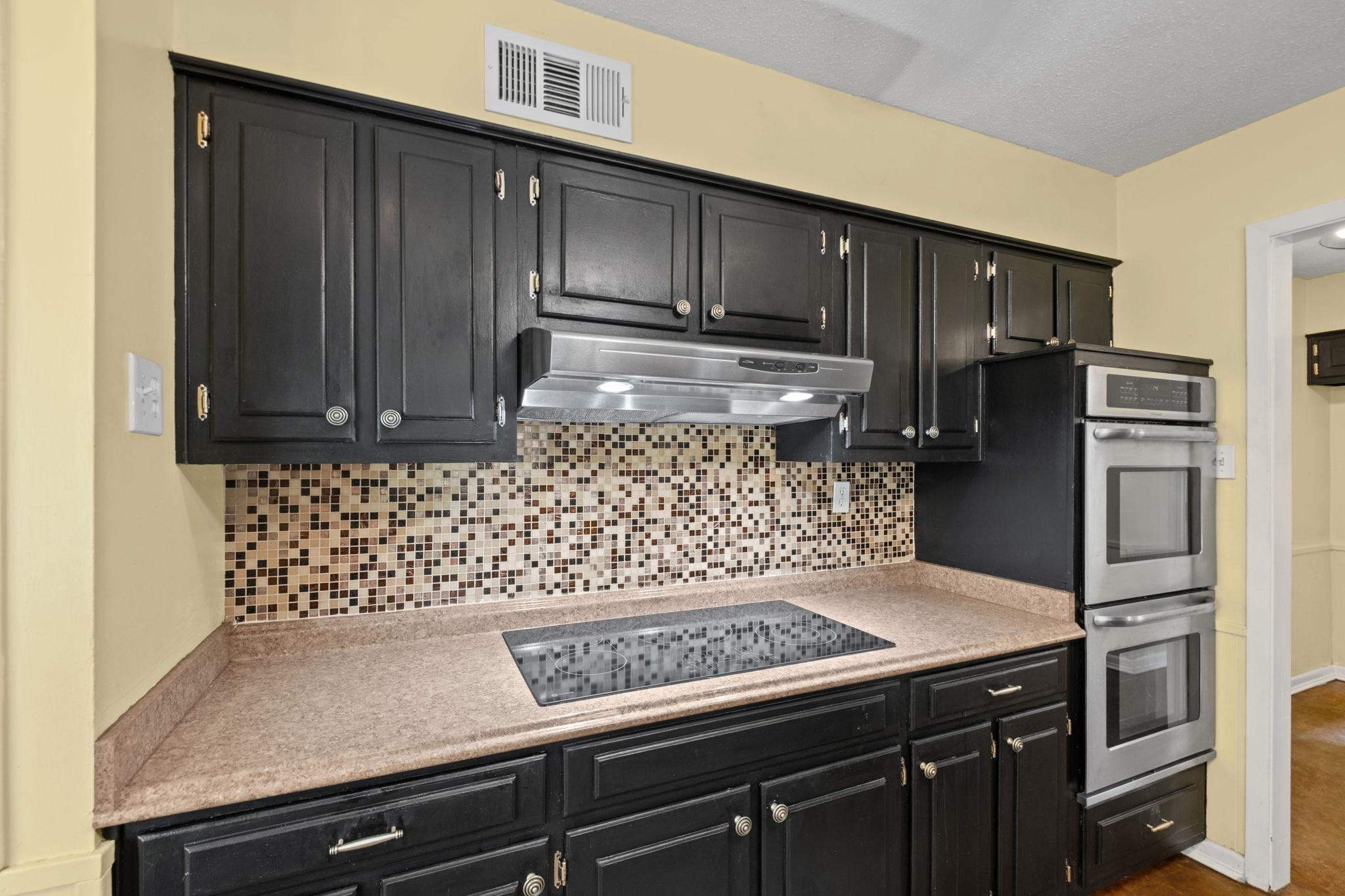 2174 MONTEGO DR