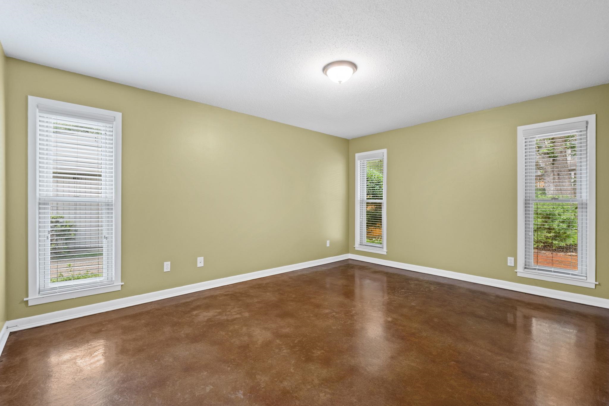 2174 MONTEGO DR