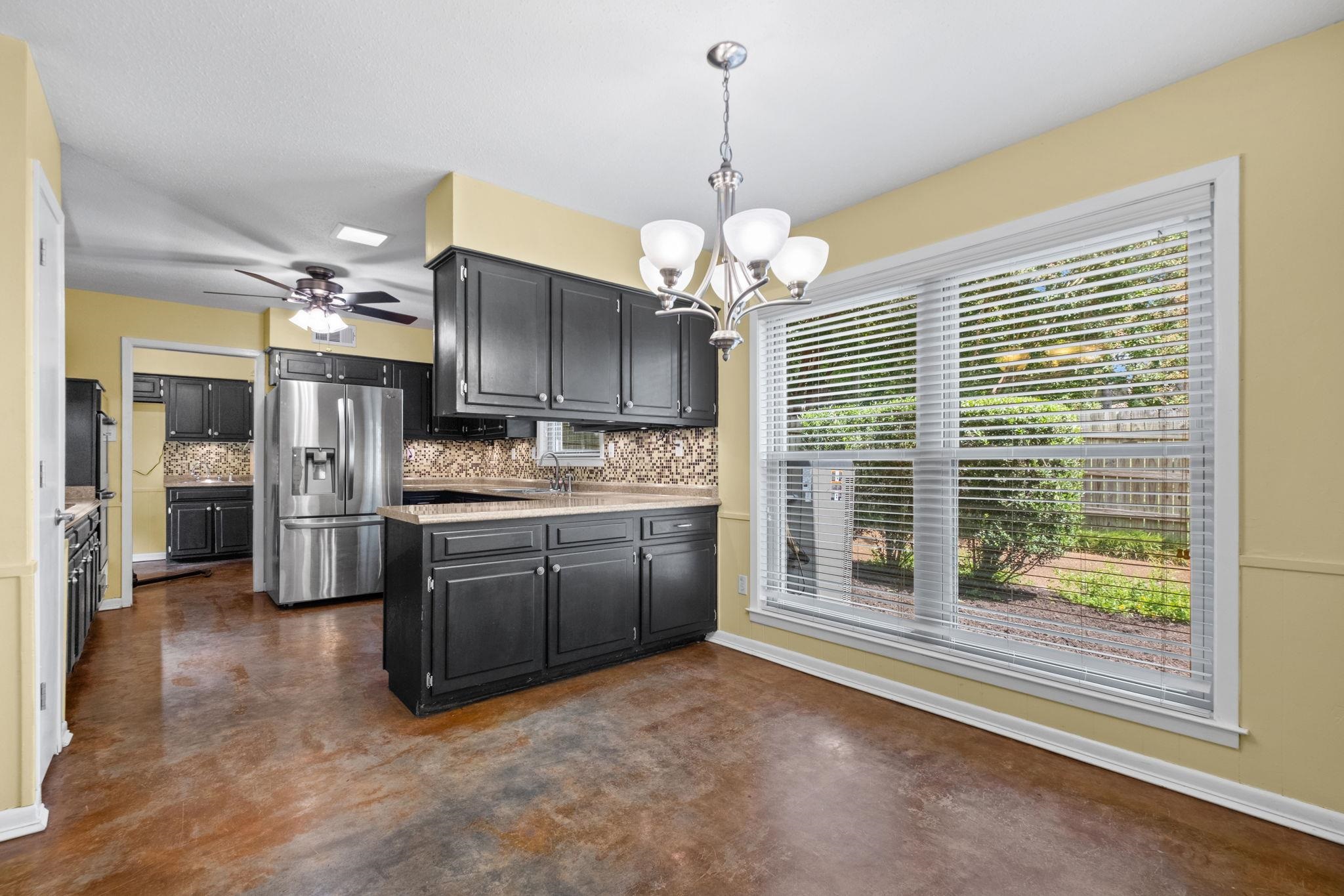 2174 MONTEGO DR