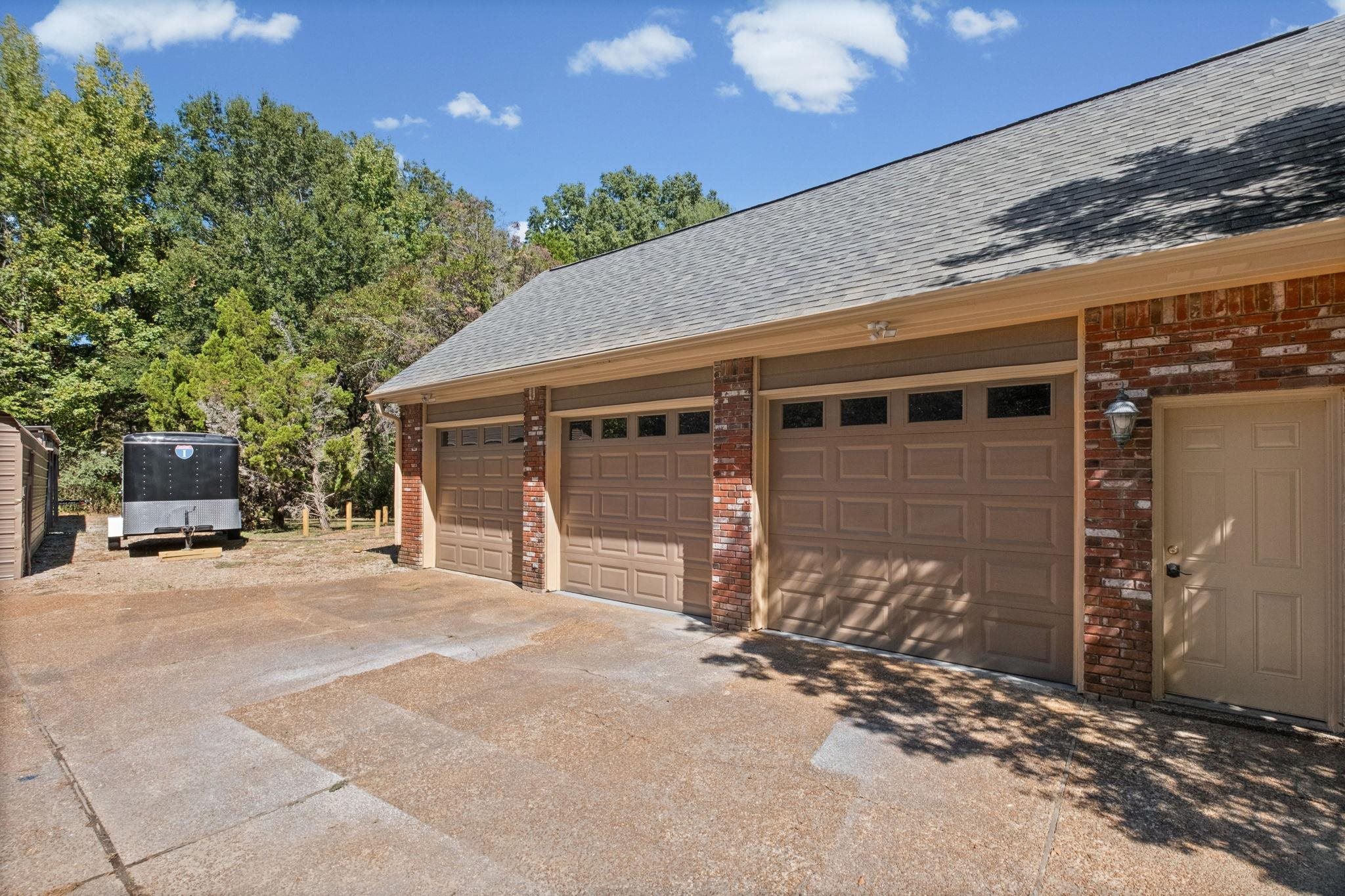 12420 FOX LAIR DR