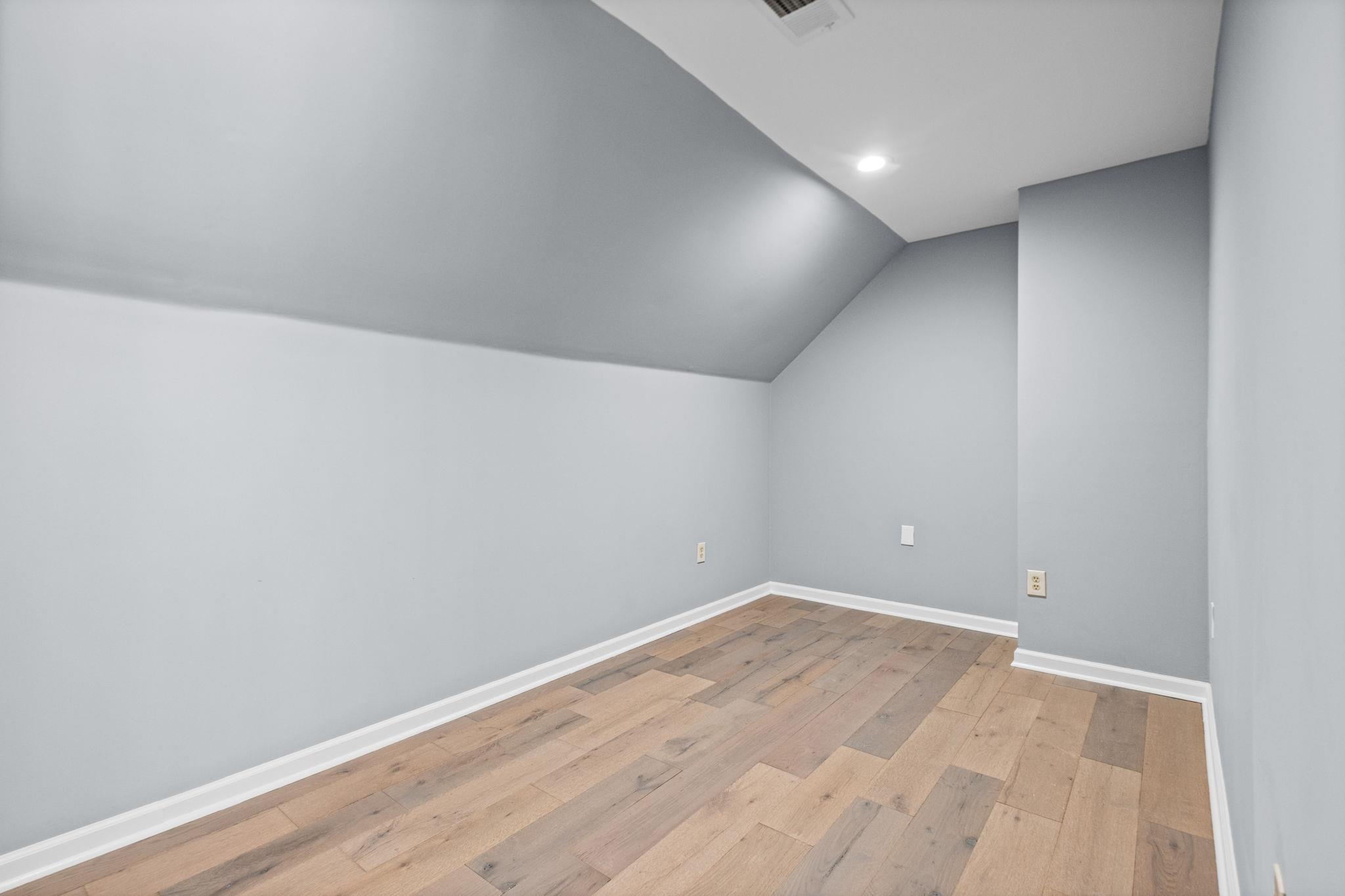 12420 FOX LAIR DR