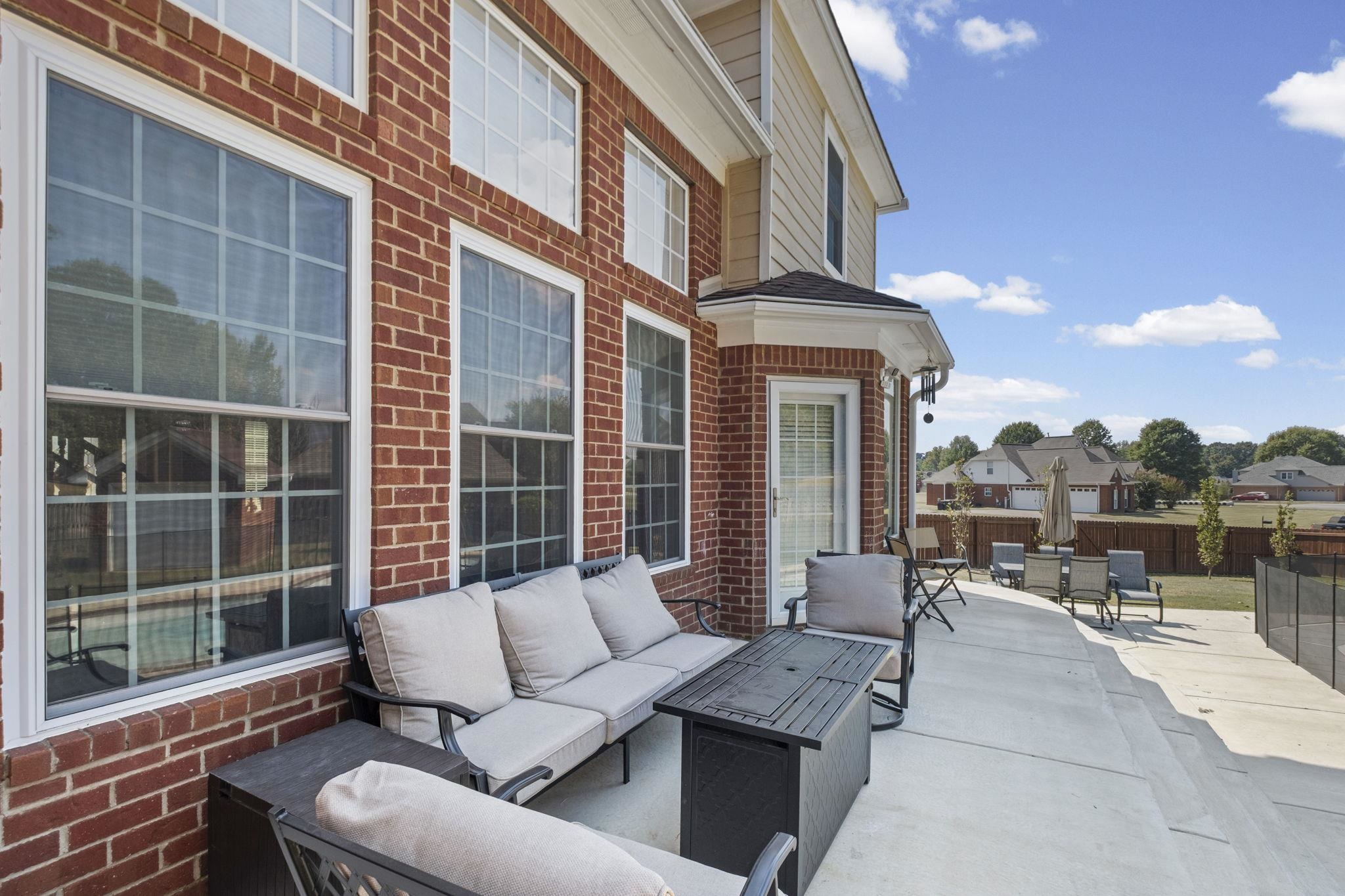 4073 PELICAN HILL CV