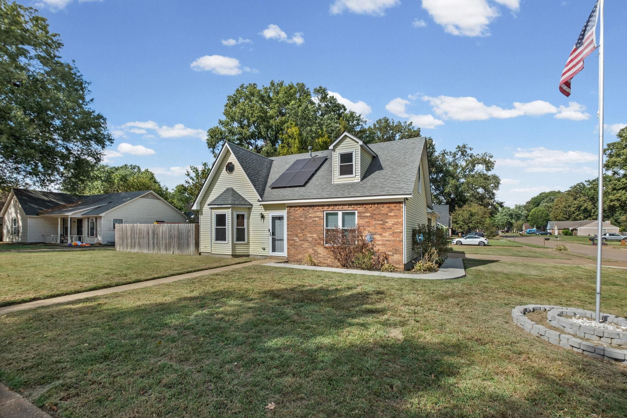 4476 HUNTER BAY DR