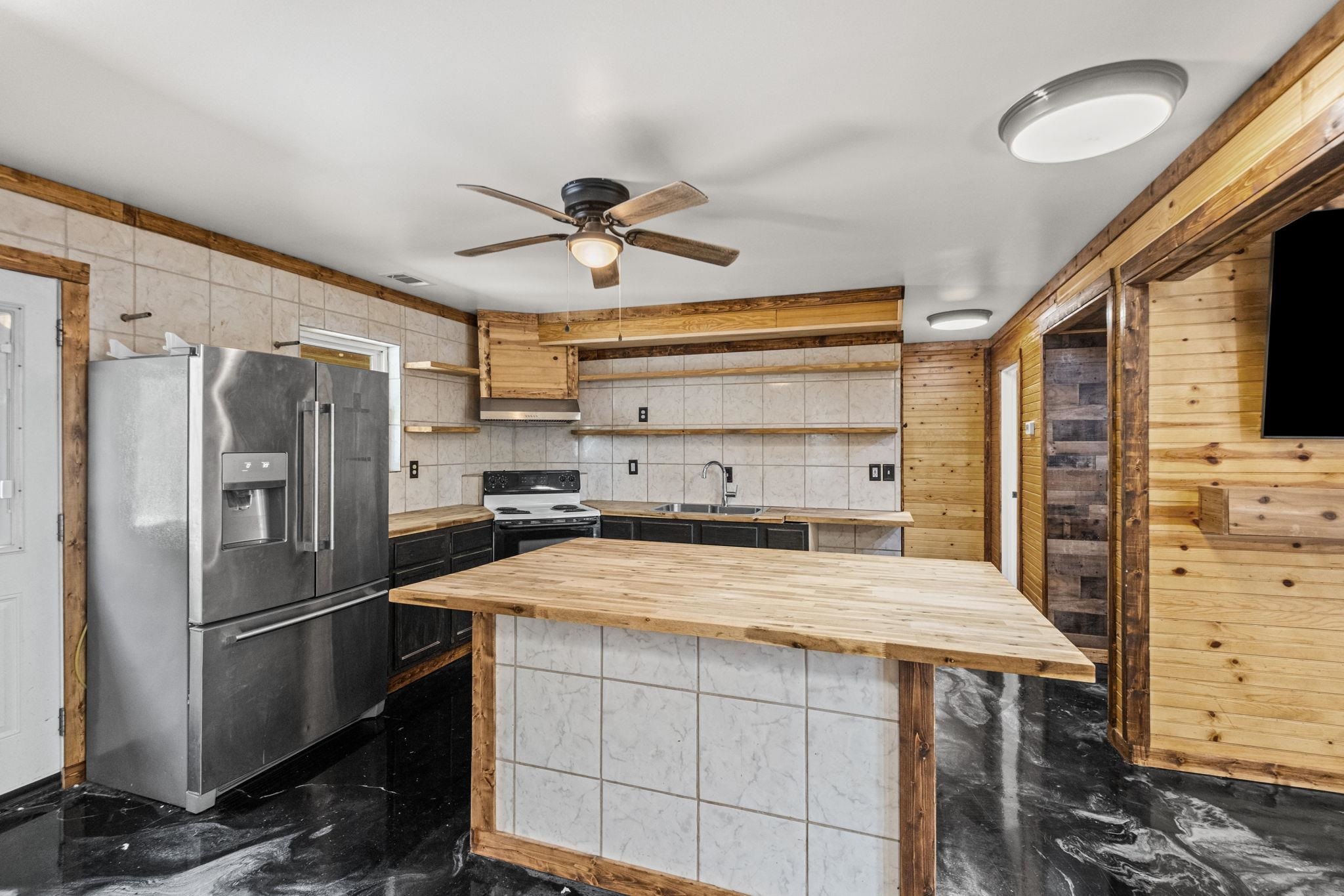 4476 HUNTER BAY DR