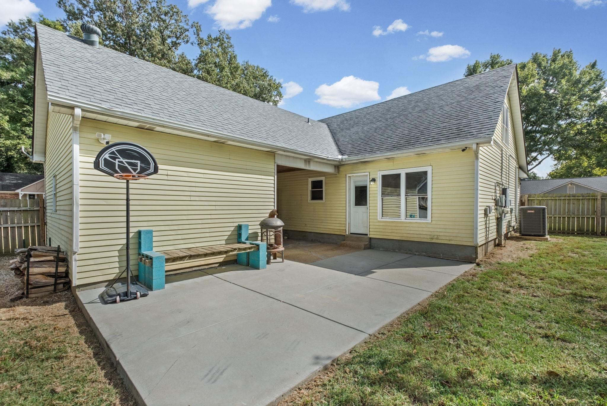 4476 HUNTER BAY DR