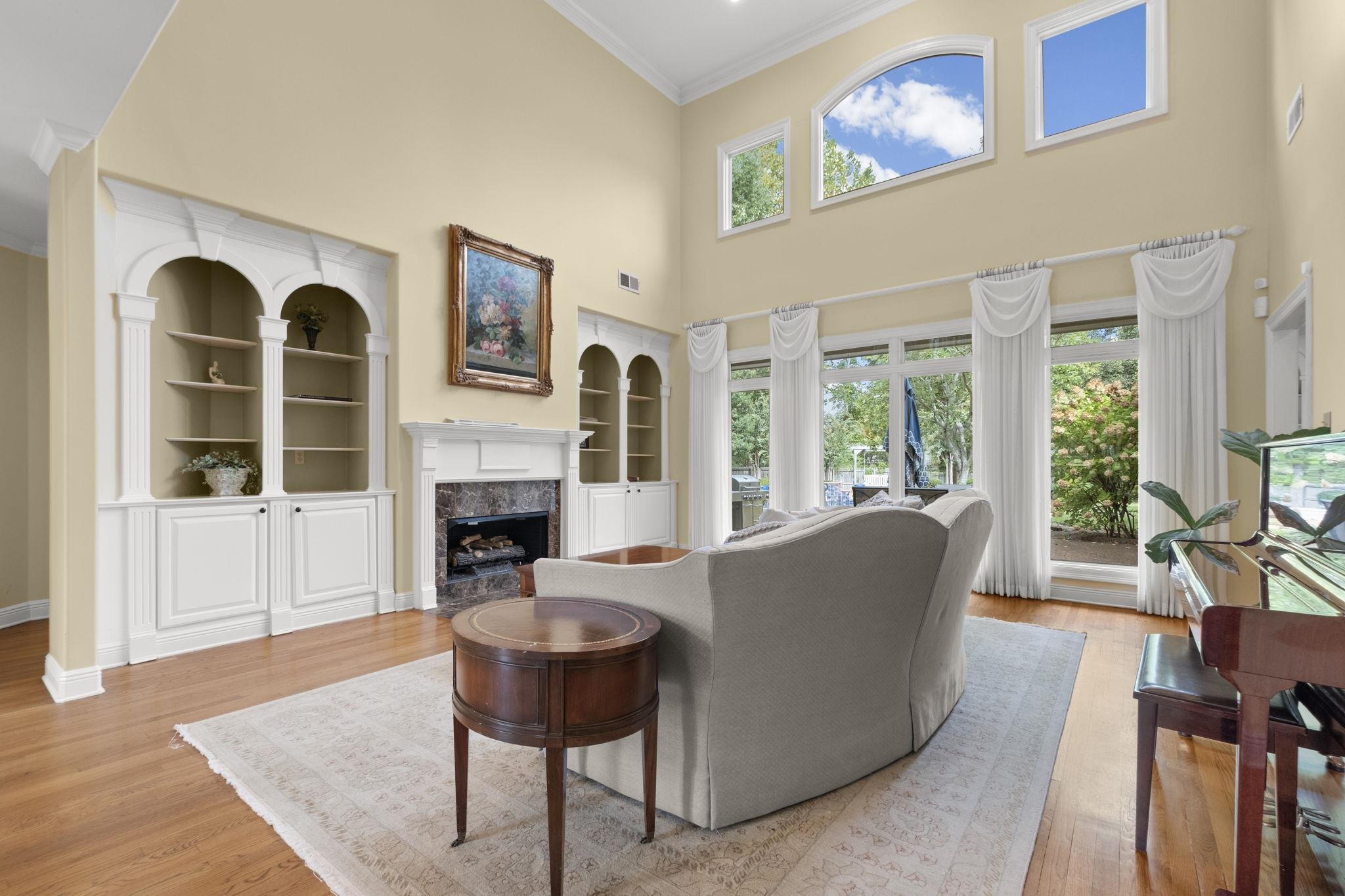 1419 RED BEND CV