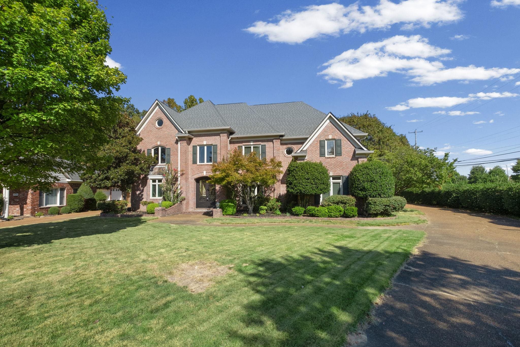 1419 Red Bend Cv Collierville TN