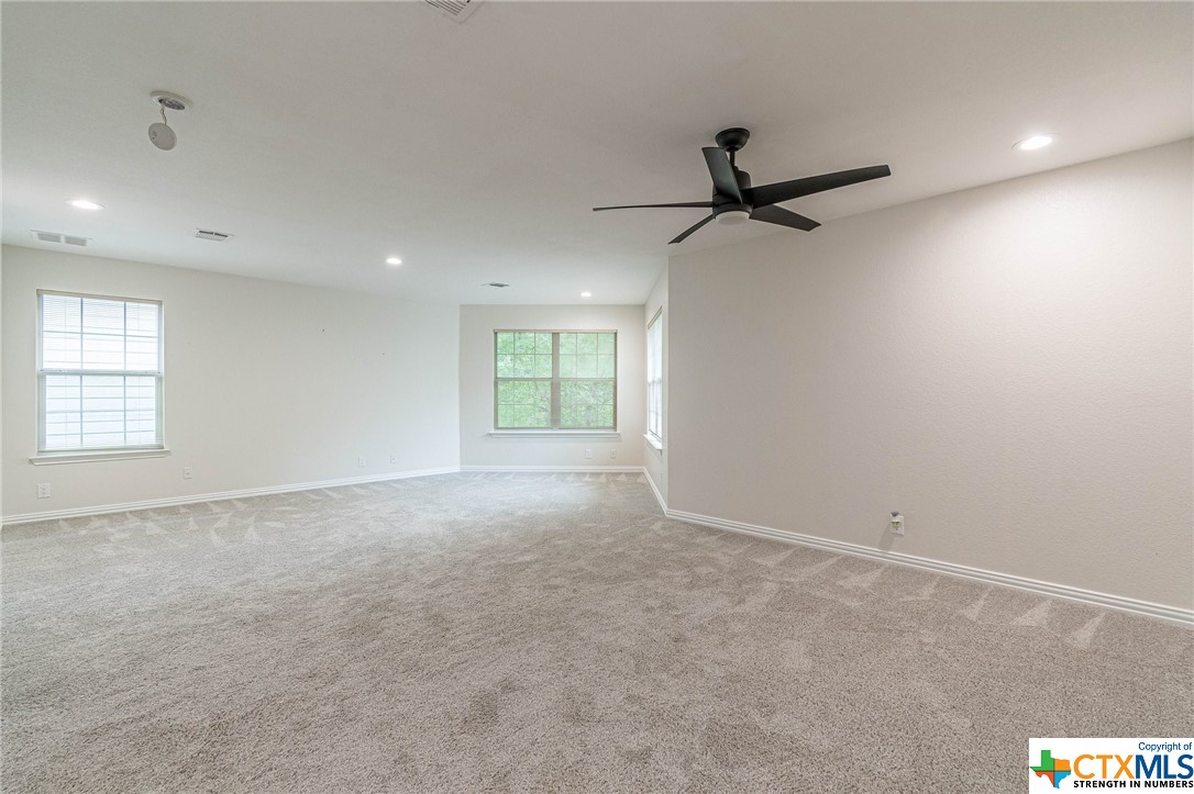 1418 Meadow Parkway