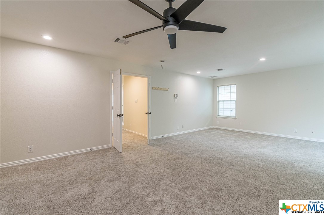 1418 Meadow Parkway