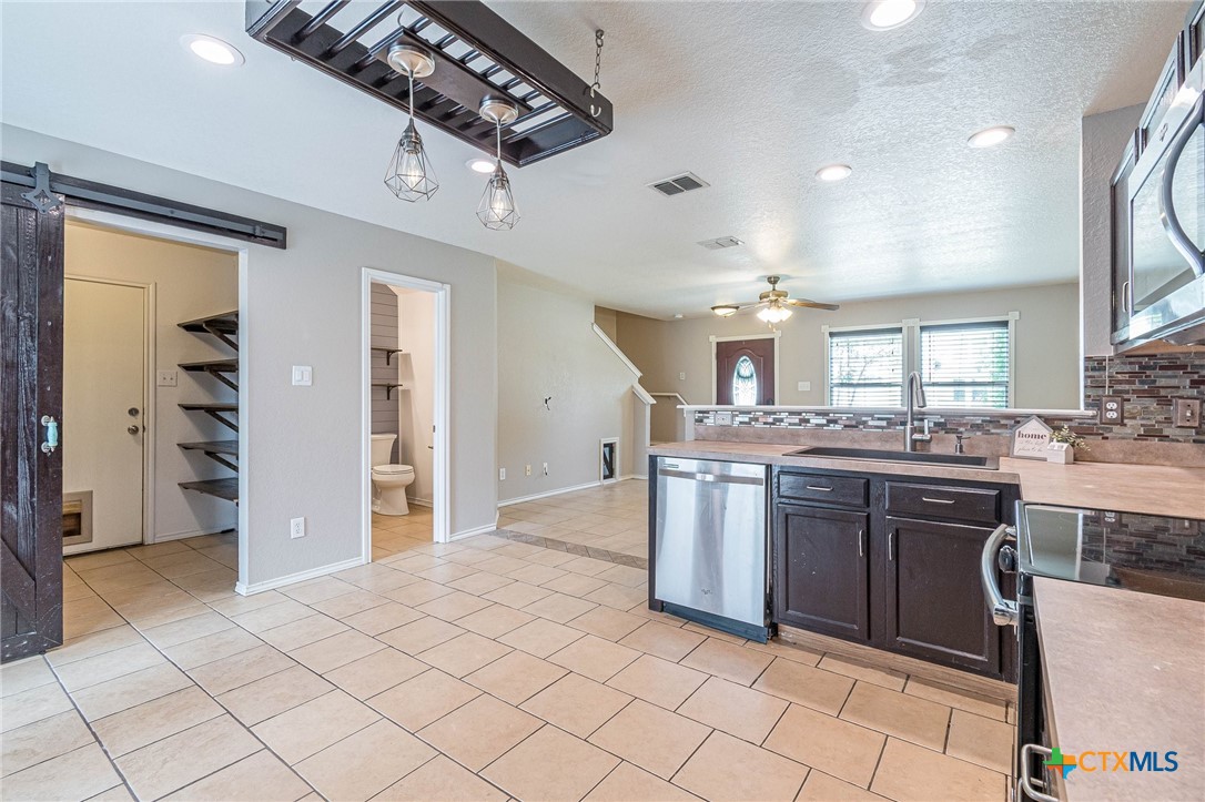 631 Northwest Crossing Drive
