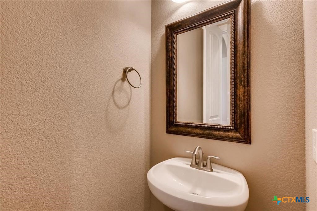 109 Hot Spring Valley
