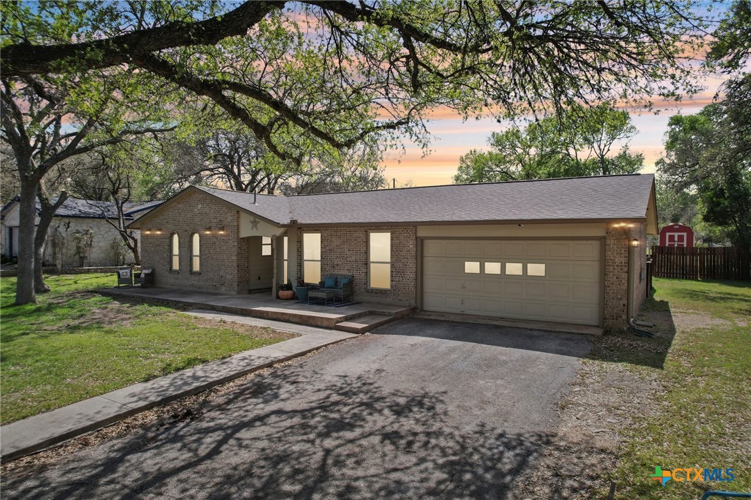 205 Reimer Avenue