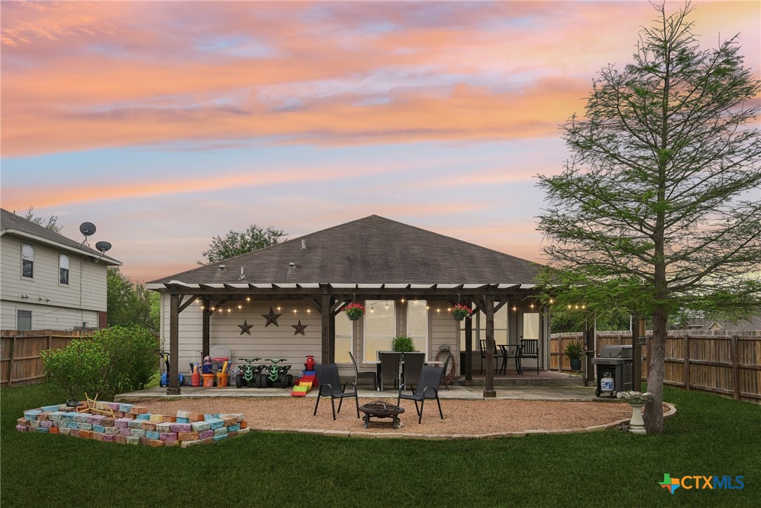 2585 White Wing Way