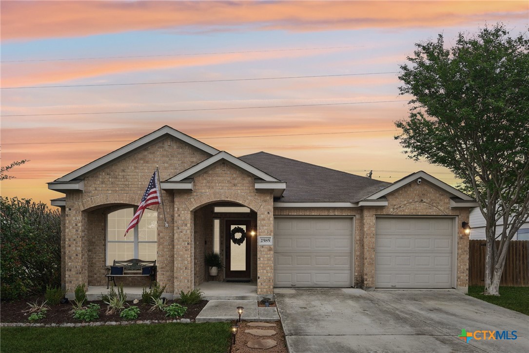 2585 White Wing Way