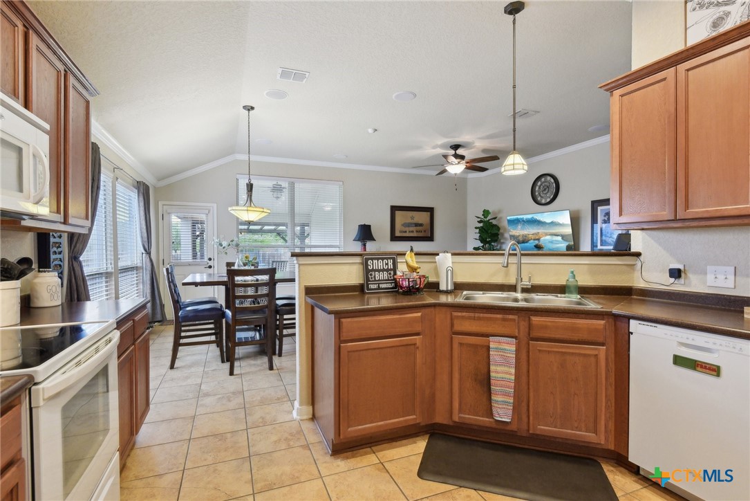 2585 White Wing Way