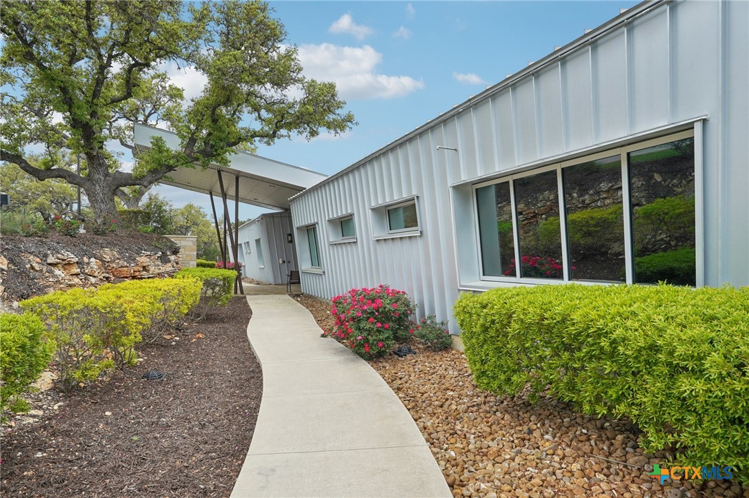 5672 Jasmine Spur