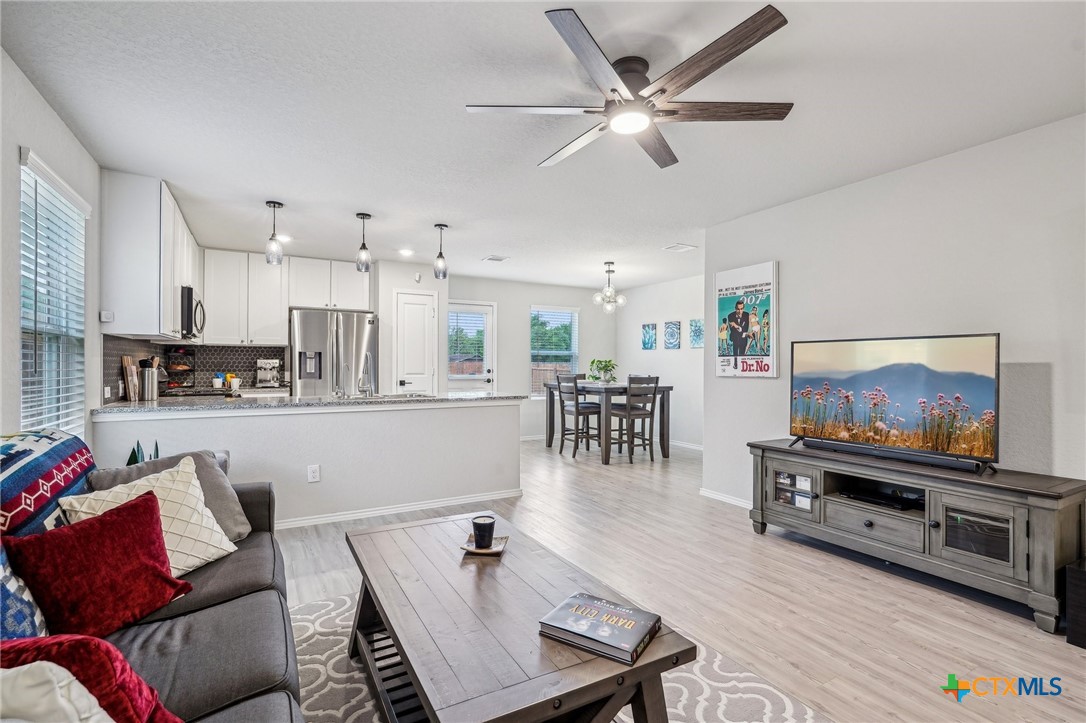5672 Jasmine Spur