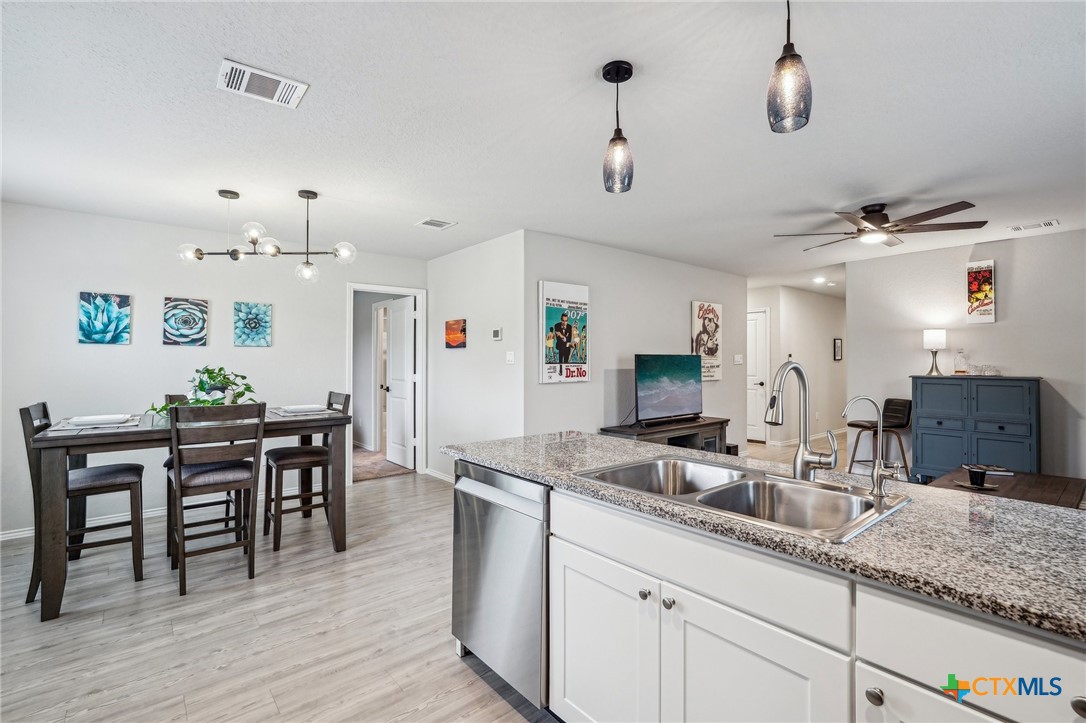 5672 Jasmine Spur