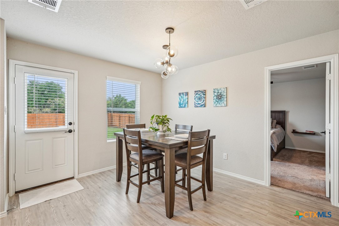 5672 Jasmine Spur