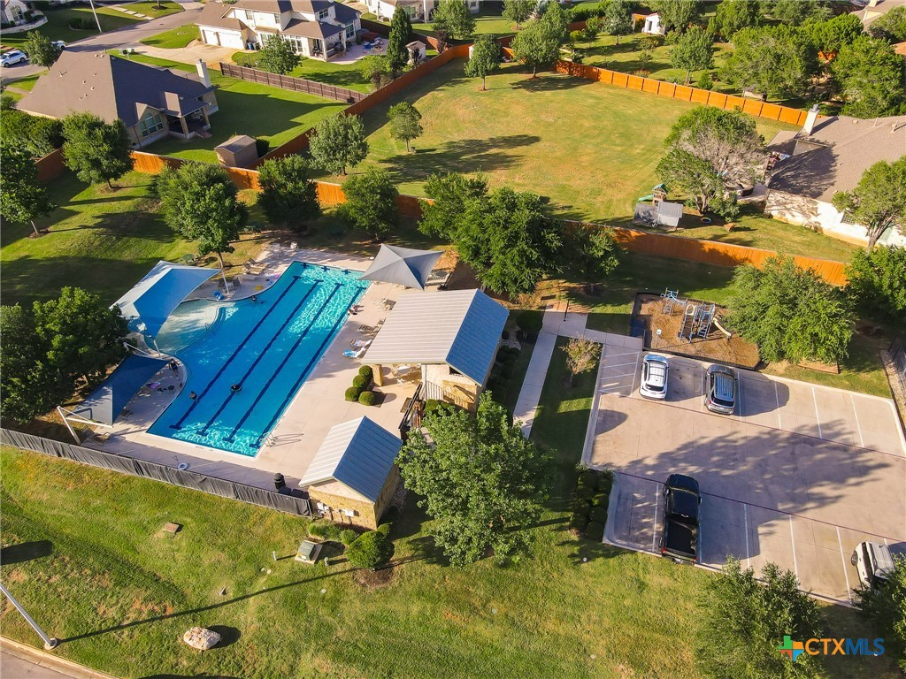 381 Hessen Way